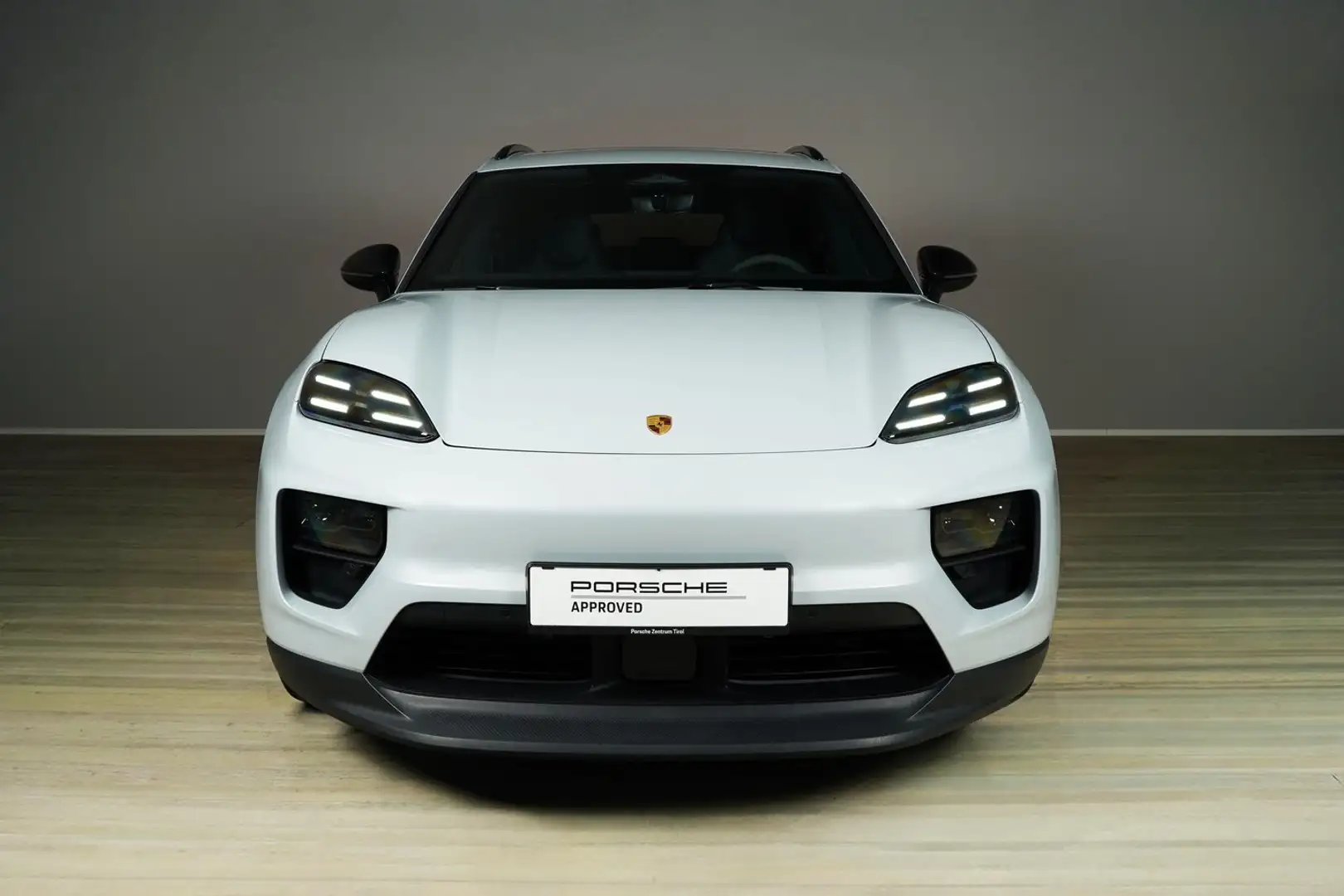 Porsche Macan 4 Grau - 2
