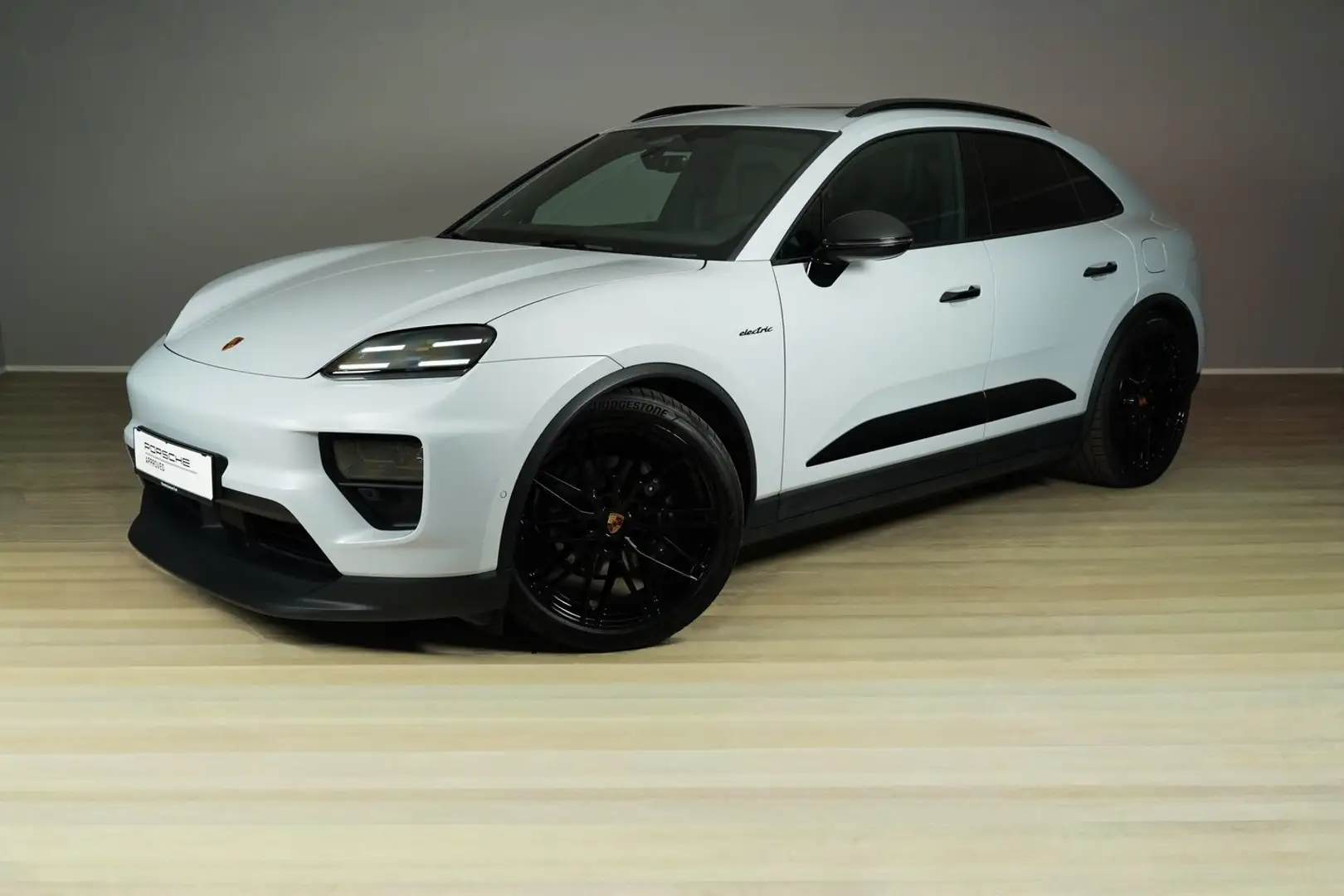 Porsche Macan 4 Grau - 1
