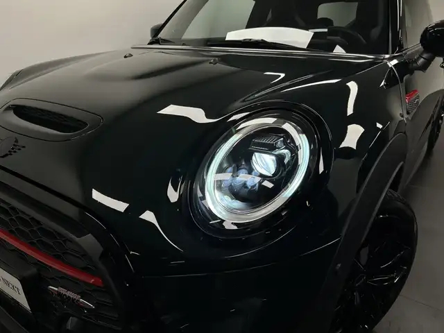 MINI Hatch view 8