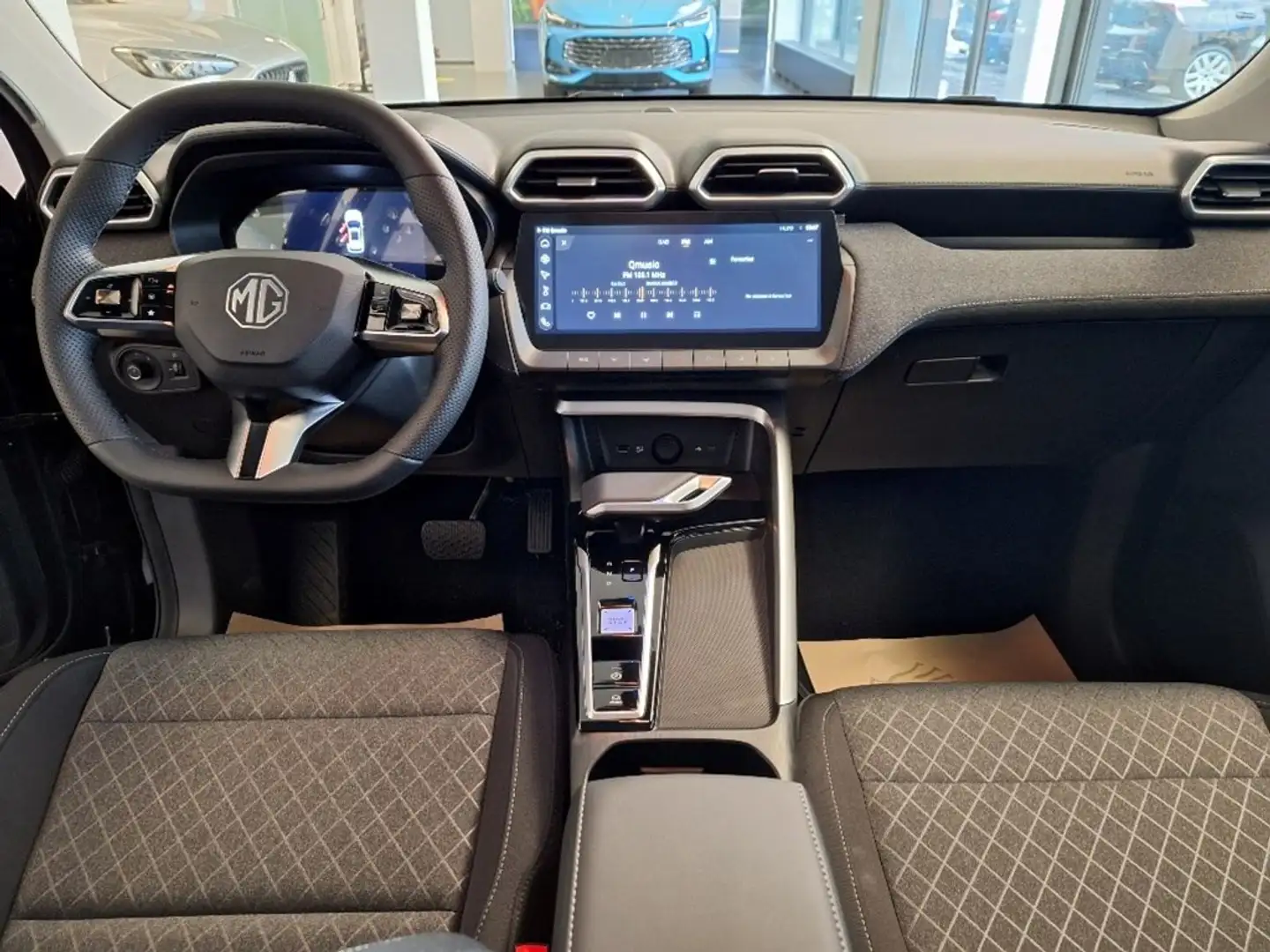 MG ZS HEV 1.5 AT FWD COMFORT Zilver - 2
