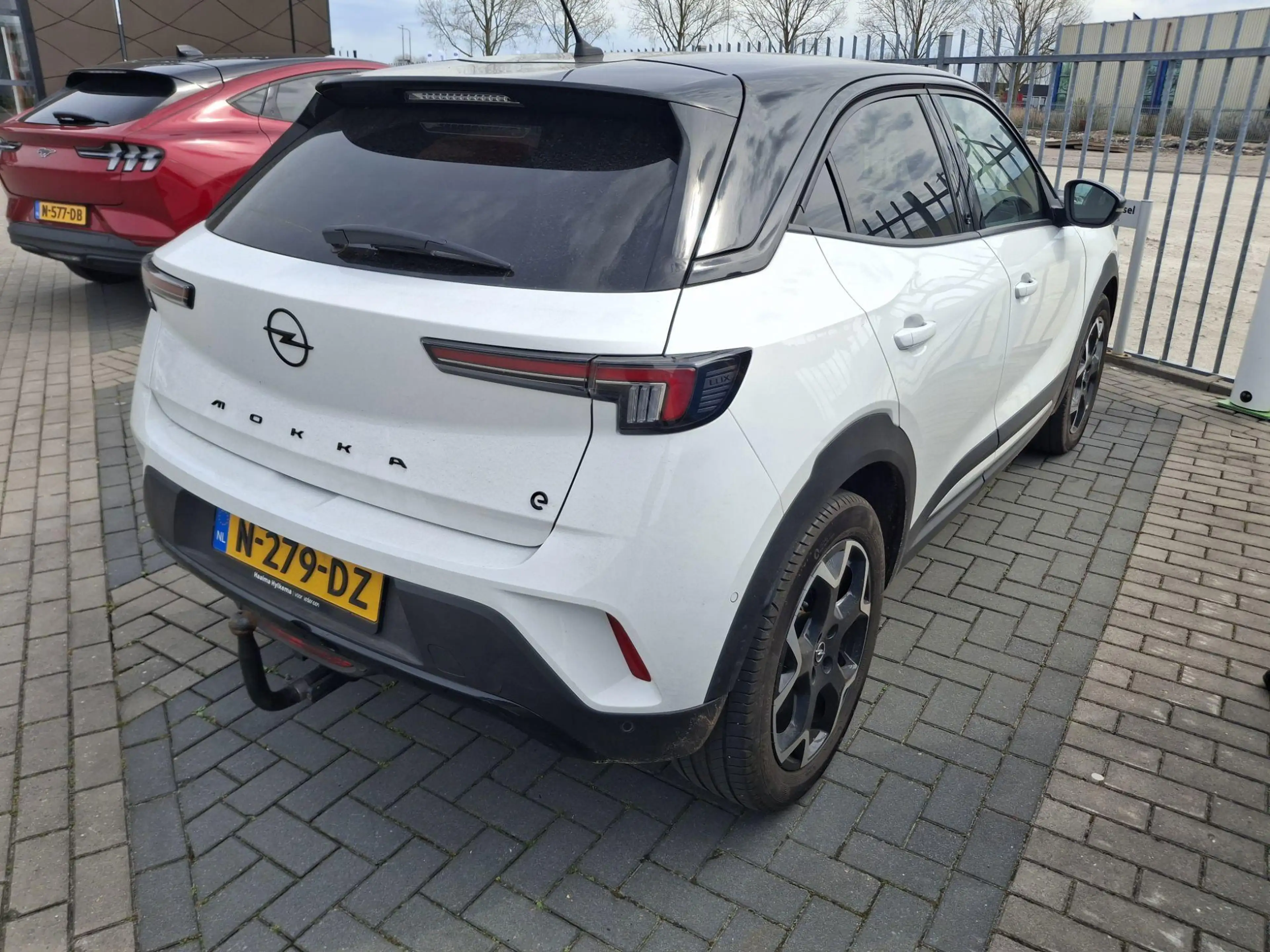 Opel Mokka-E Ultimate 50-kWh 11kw bl. | 136pk | Lederen Bekledi — photo 9