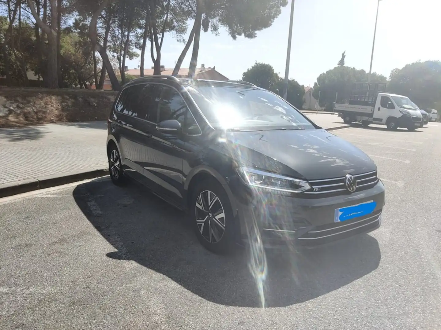 Volkswagen Touran 2.0TDI R-Line DSG7 110kW - 1