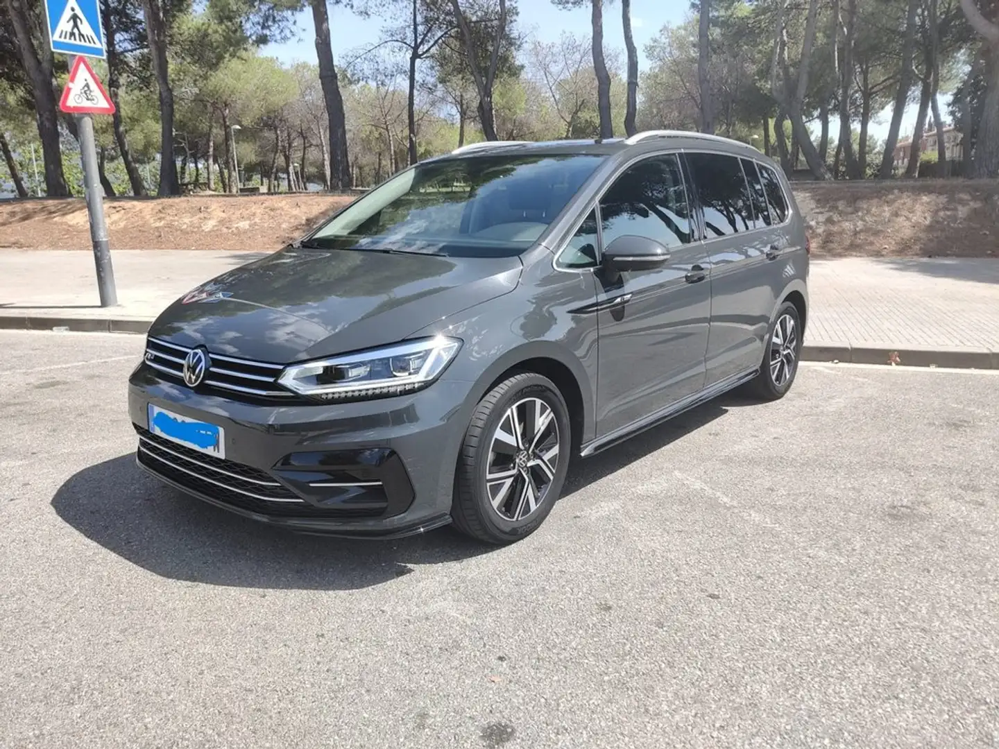 Volkswagen Touran 2.0TDI R-Line DSG7 110kW - 2