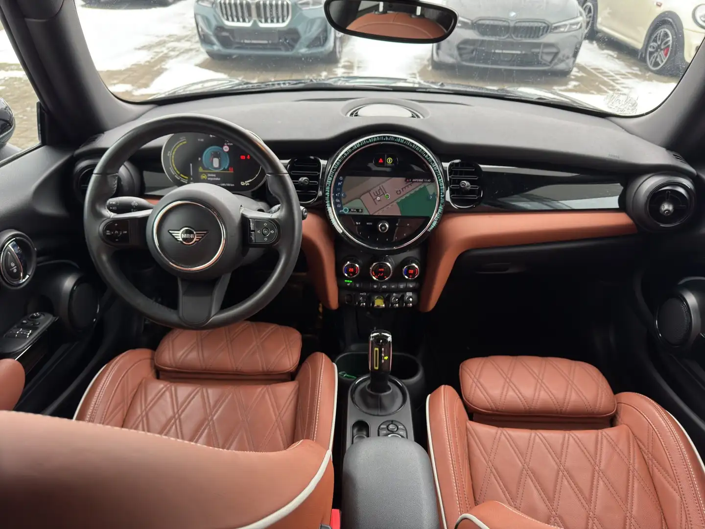 MINI Cooper SE 3-Türer Navi SH DrivingAssist 16LM Schwarz - 2