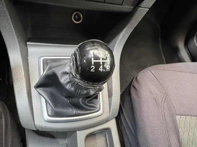 Ford Focus view 13