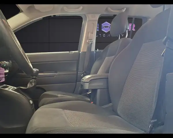 Jeep Compass view 9