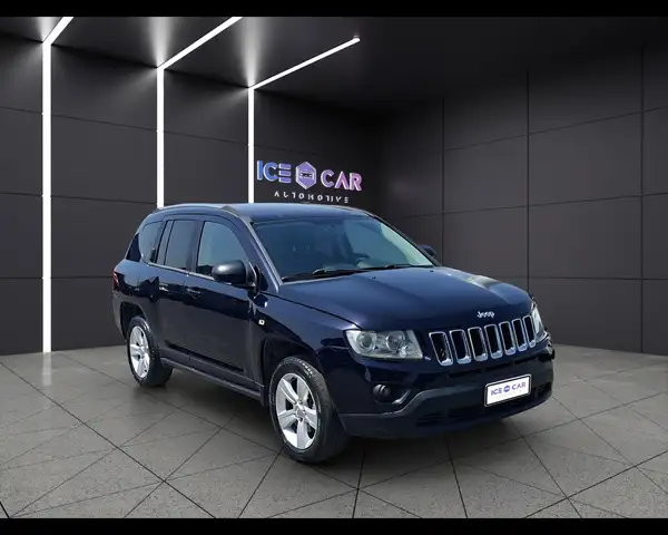 Jeep Compass view 3