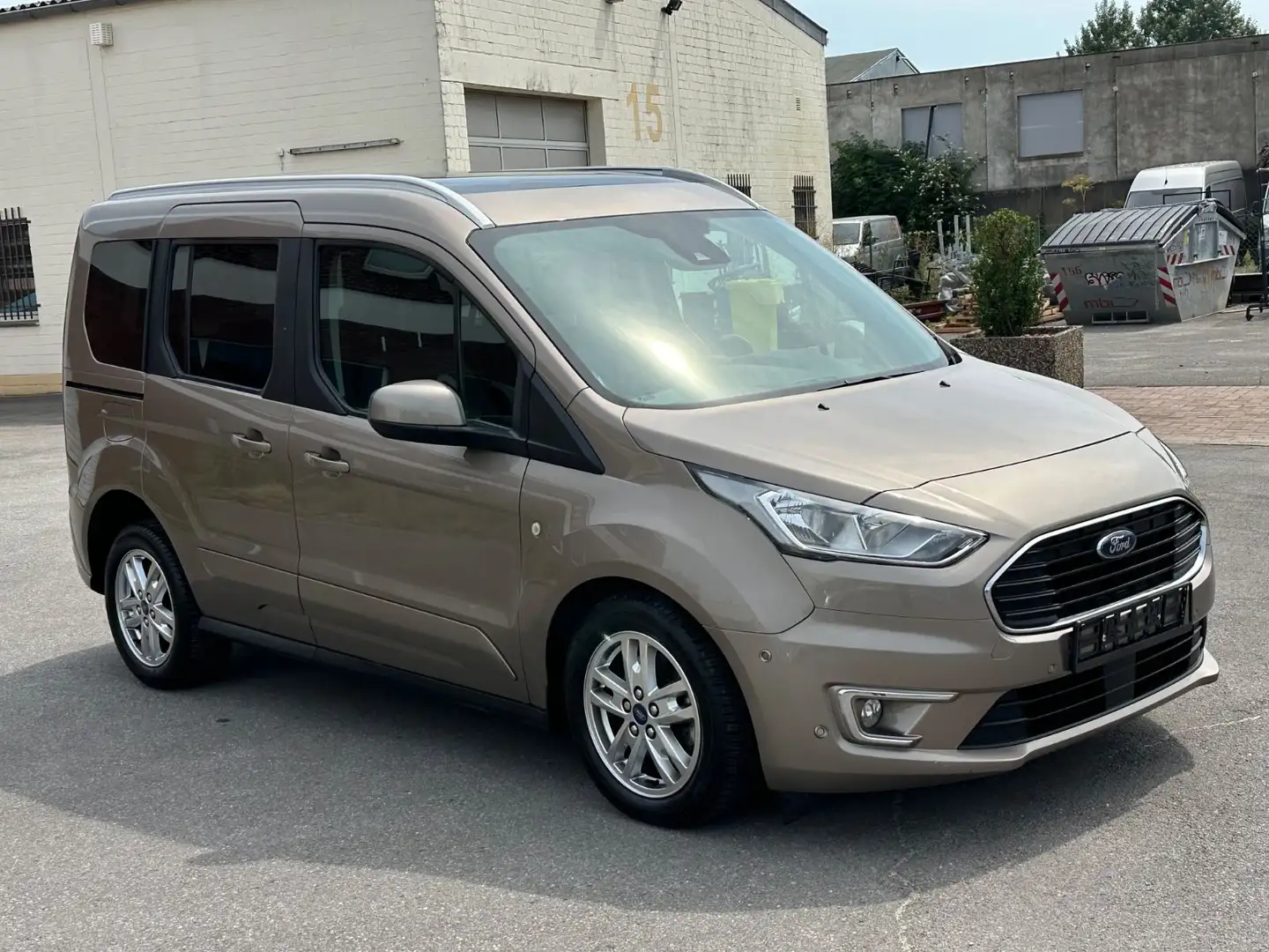 Ford Tourneo Connect 1.0 EcoBoost Titanium Panorma Argintiu - 2