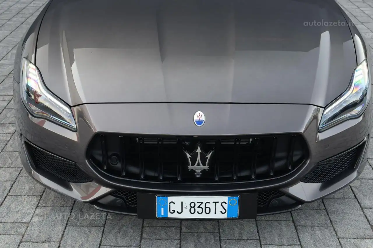 Maserati Quattroporte 2022 — фото 28