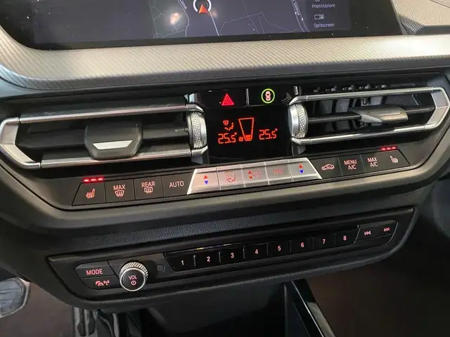 BMW 2 Series view 11