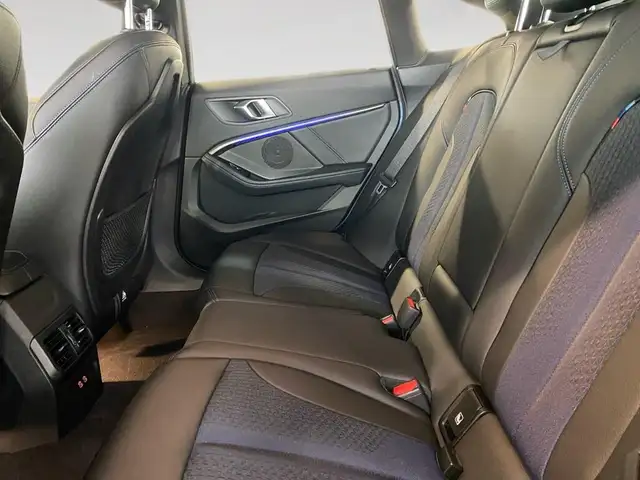 BMW 2 Series view 8