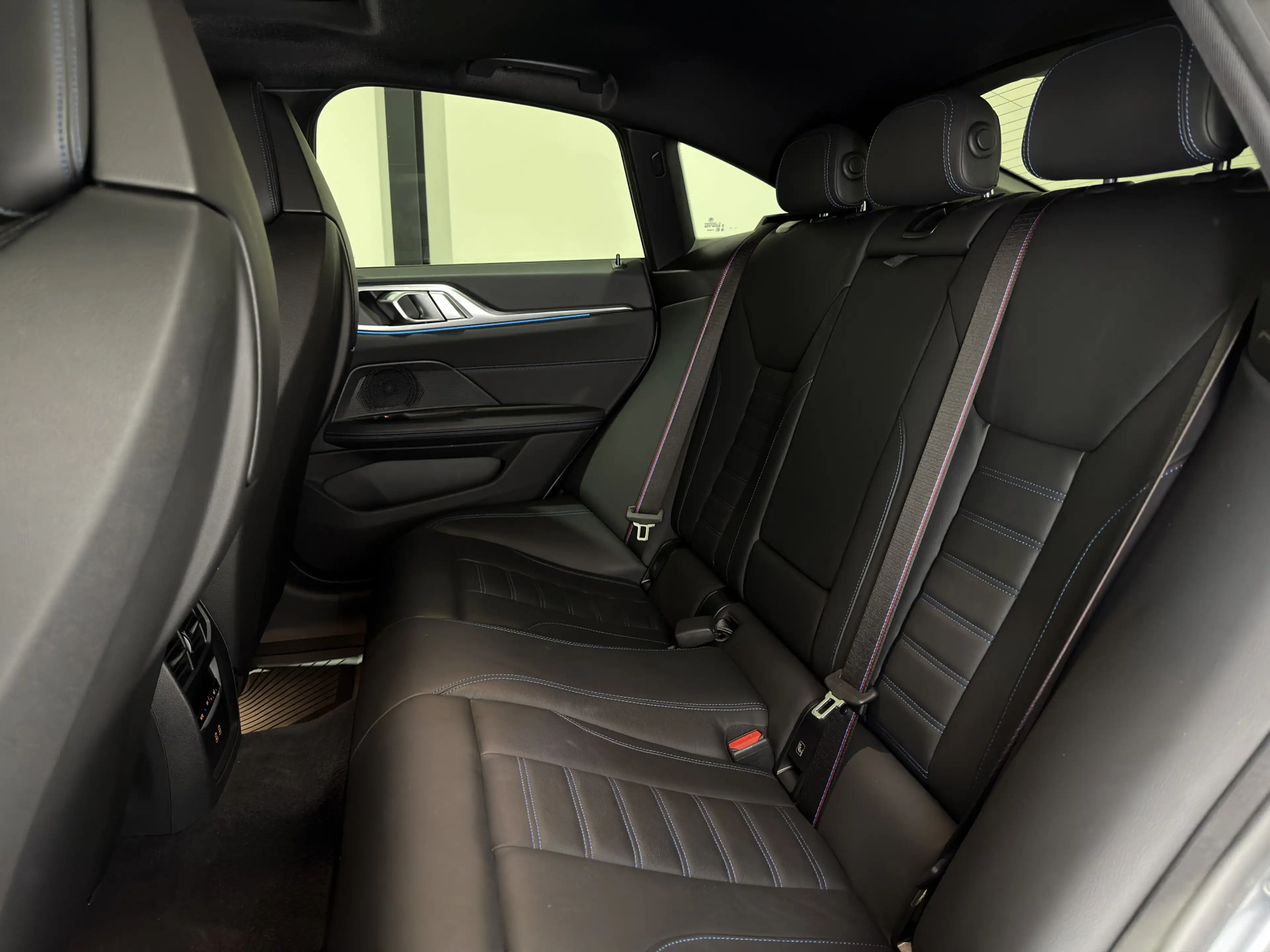 BMW i4 M50 84 kWh M Sport Pro | SOH 97,6% | el. Schuif/ka — photo 17