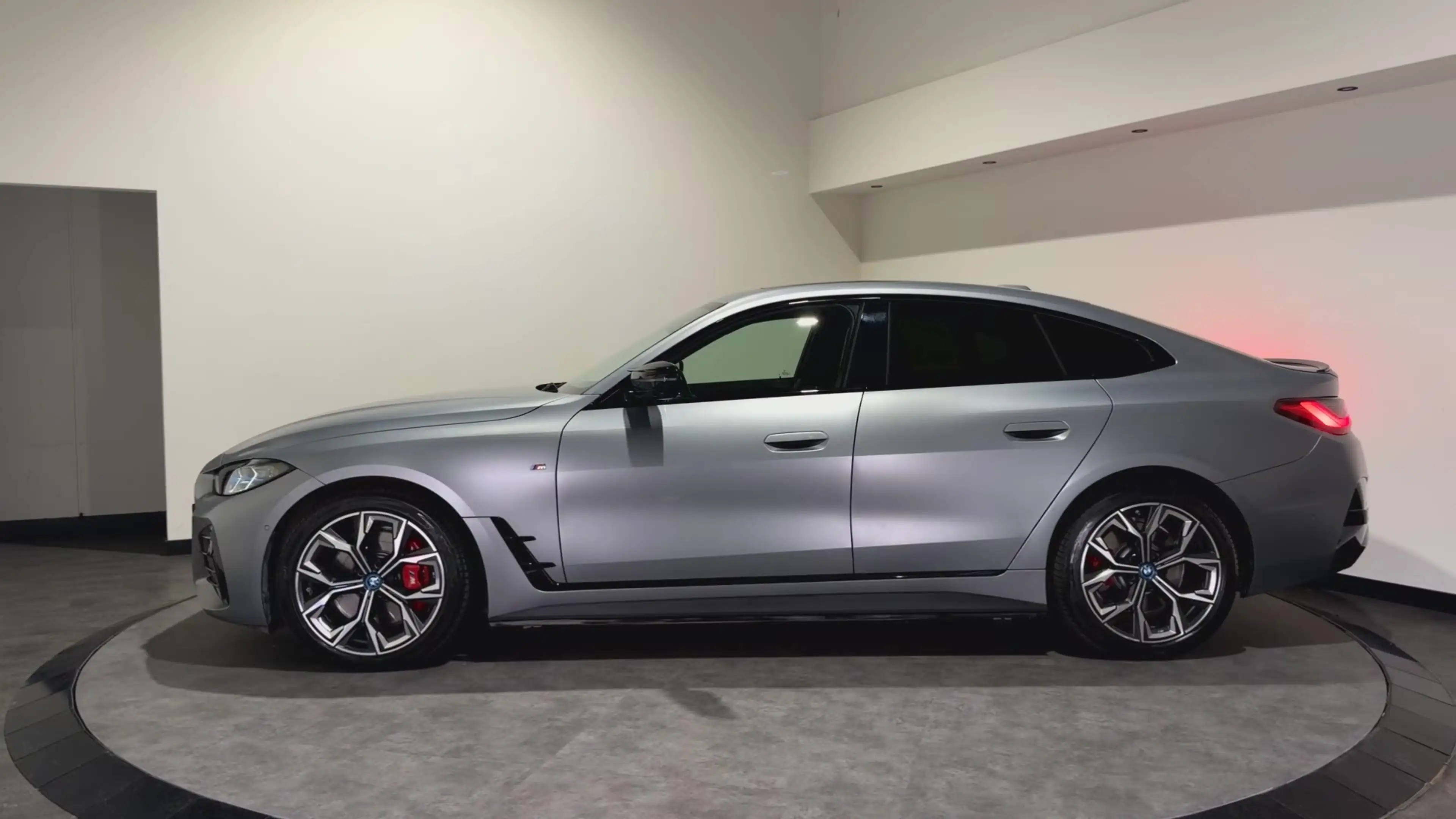 BMW i4 M50 84 kWh M Sport Pro | SOH 97,6% | el. Schuif/ka — photo 6