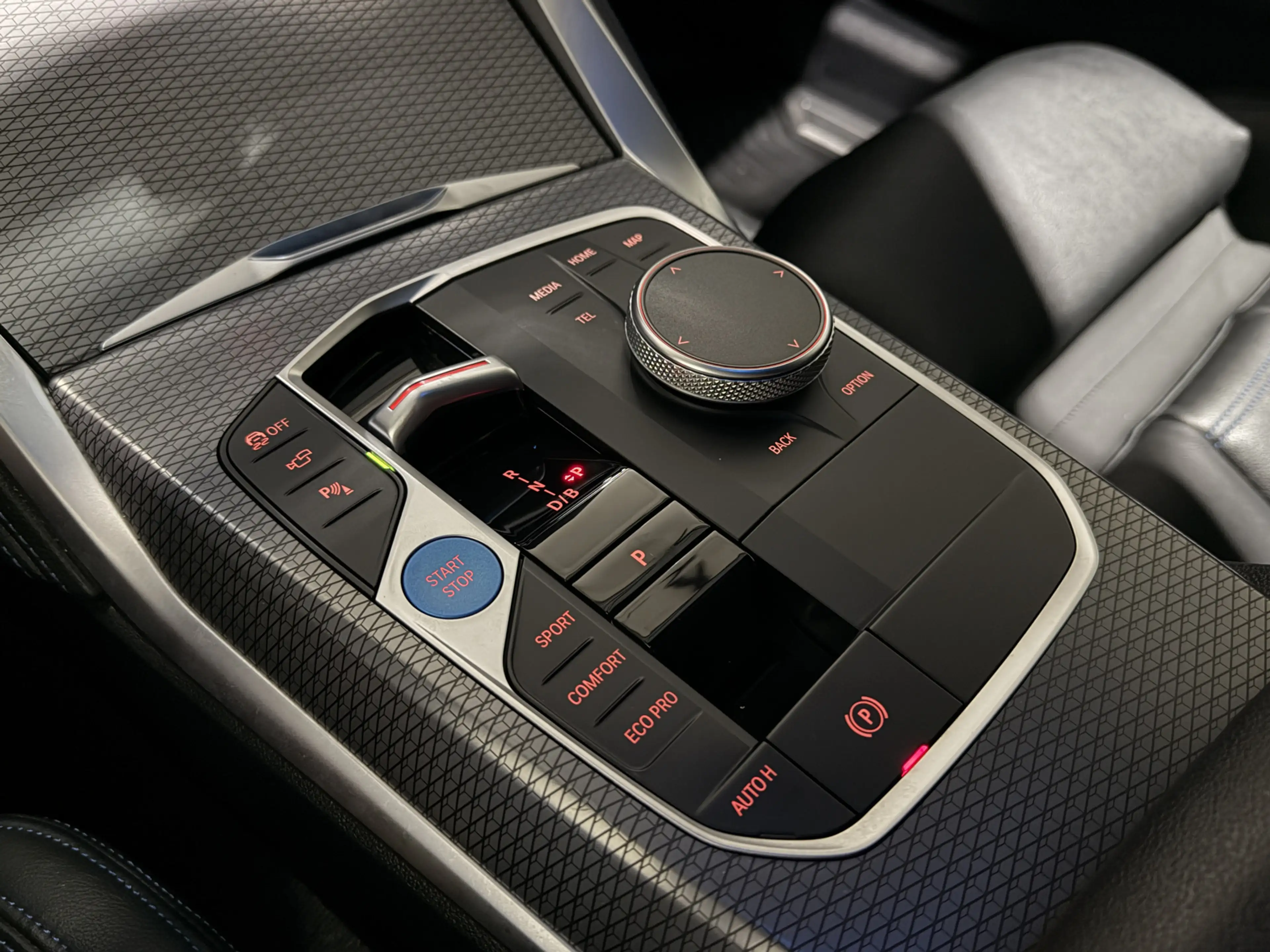 BMW i4 M50 84 kWh M Sport Pro | SOH 97,6% | el. Schuif/ka — photo 28