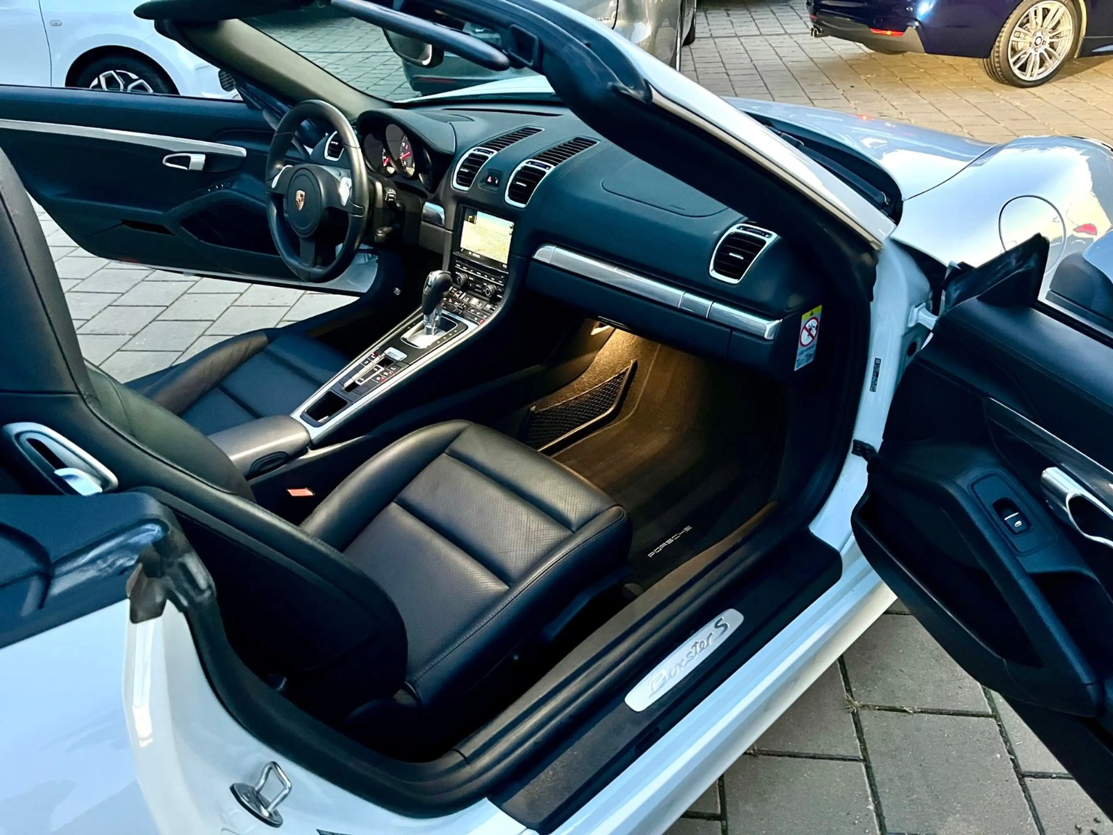 Porsche Boxster S PDK org. 64`km NAVI 20" Xen. 2.Hd — photo 6