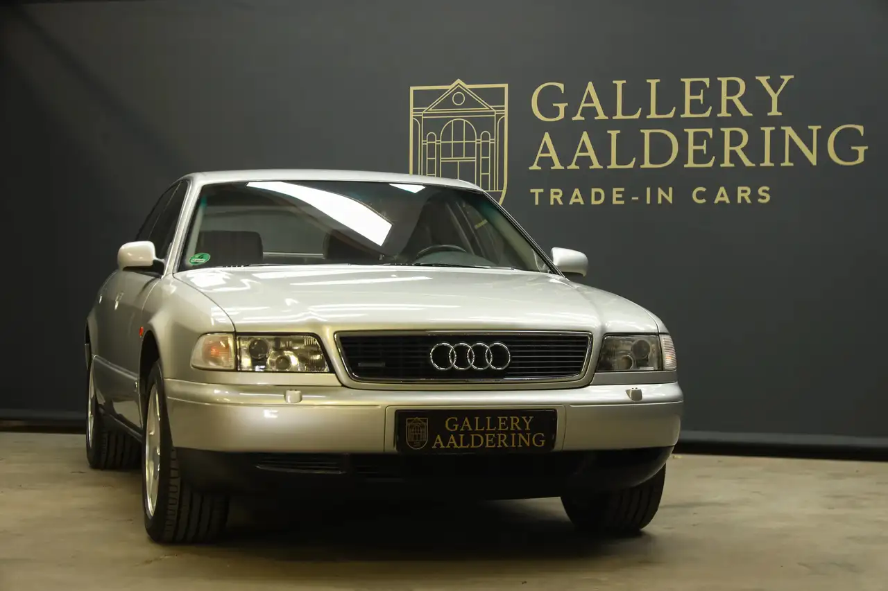 Audi A8 4.2 Quattro "Documented from day one" Crystal Silv, foto 10