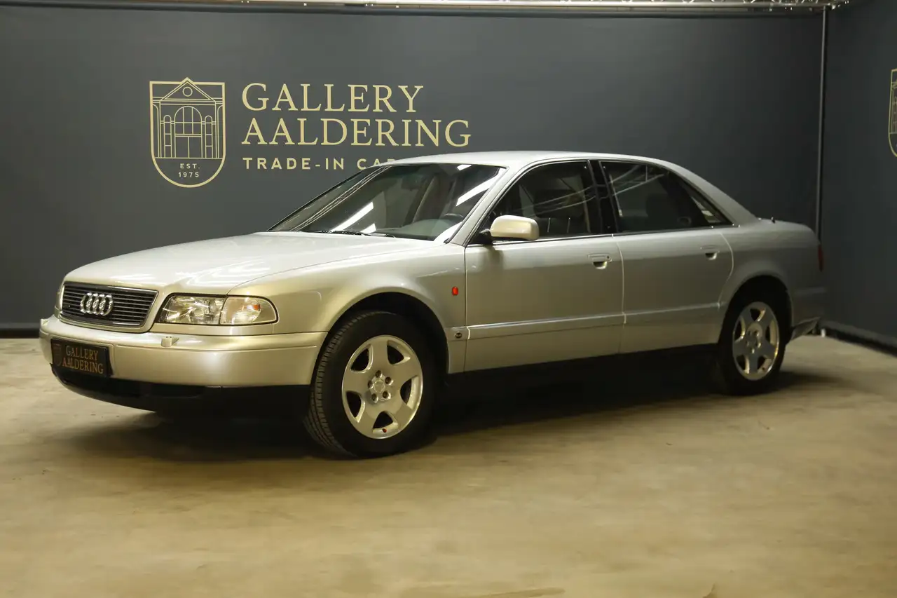 Audi A8 4.2 Quattro "Documented from day one" Crystal Silv, foto 7