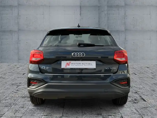 Audi Q2 view 5