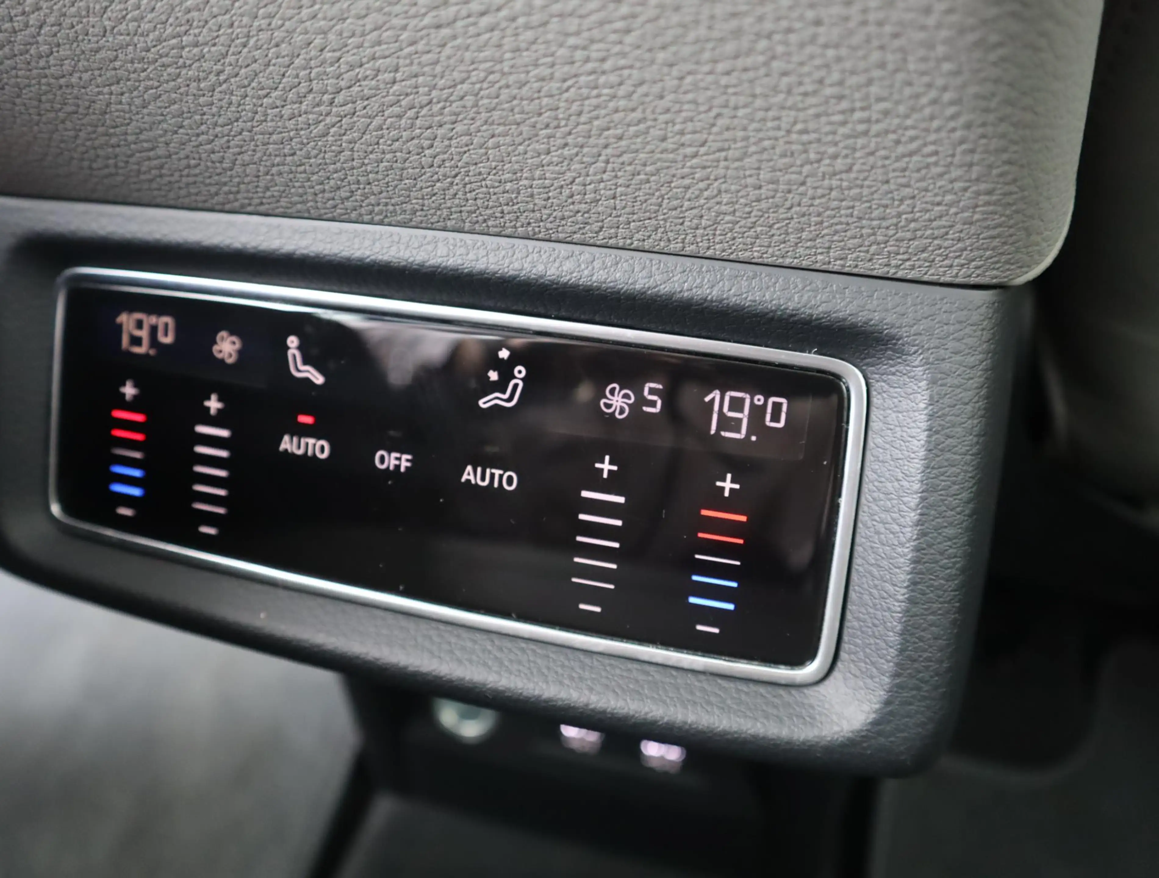 Audi e-tron 55 quattro advanced Pro Line Plus 95 kWh SOH 91% | — photo 30