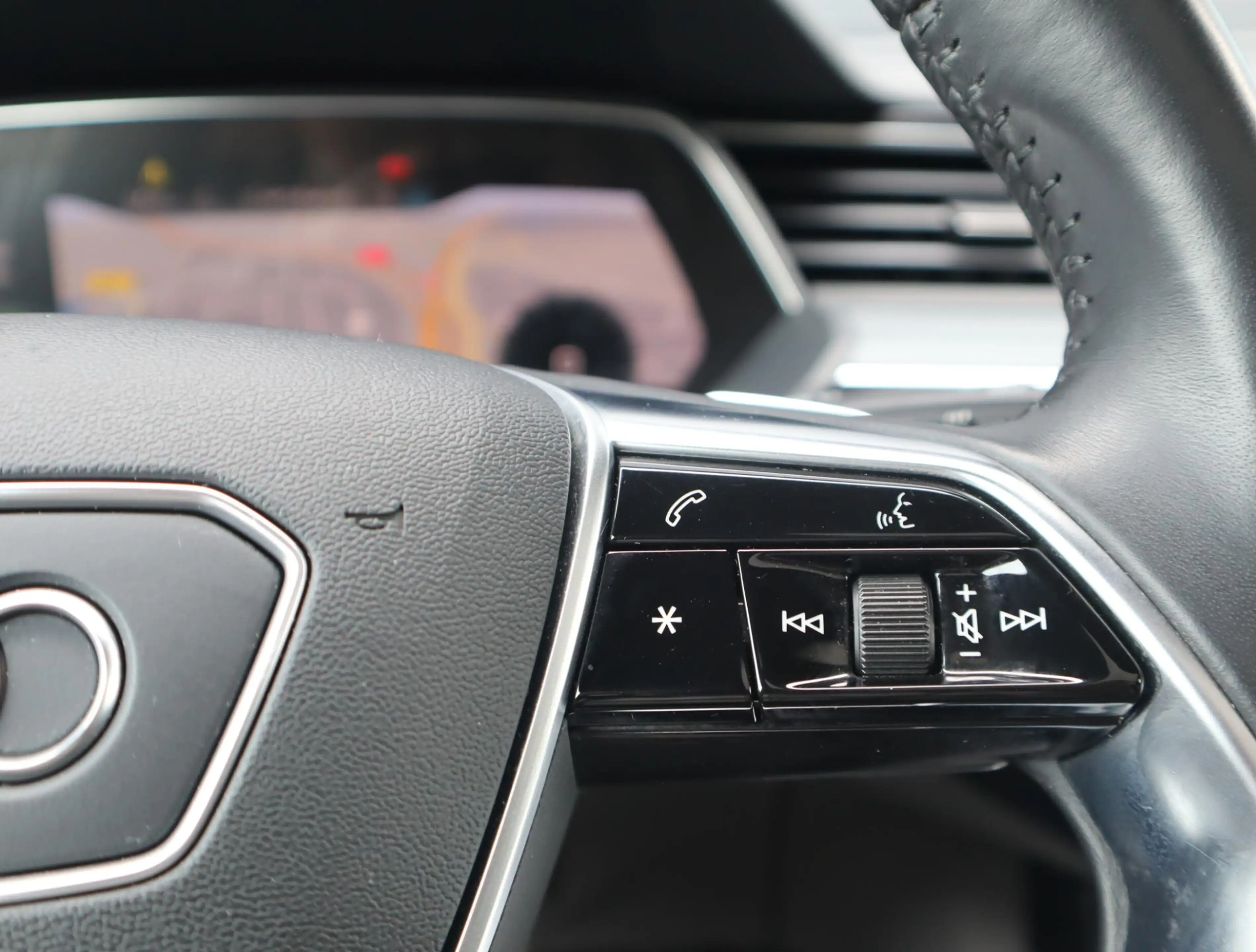 Audi e-tron 55 quattro advanced Pro Line Plus 95 kWh SOH 91% | — photo 13