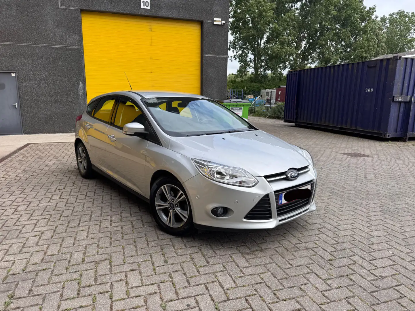 Ford Focus 91.000KM! met keuring Срібний - 2