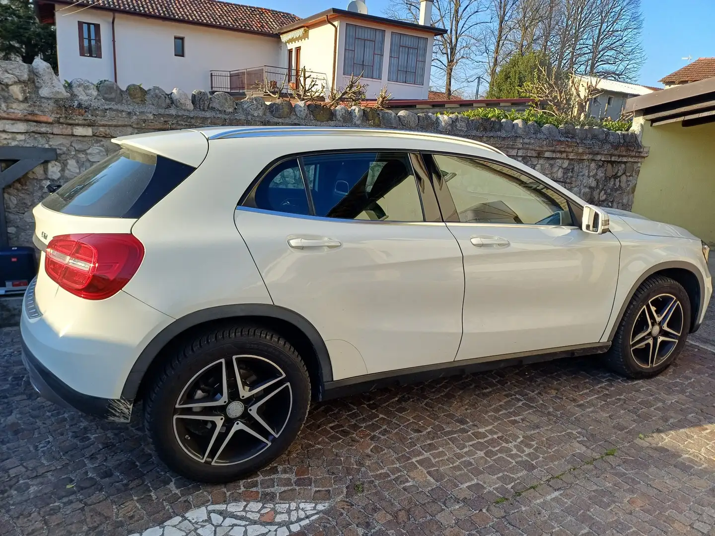 Mercedes-Benz 200 sport - 1