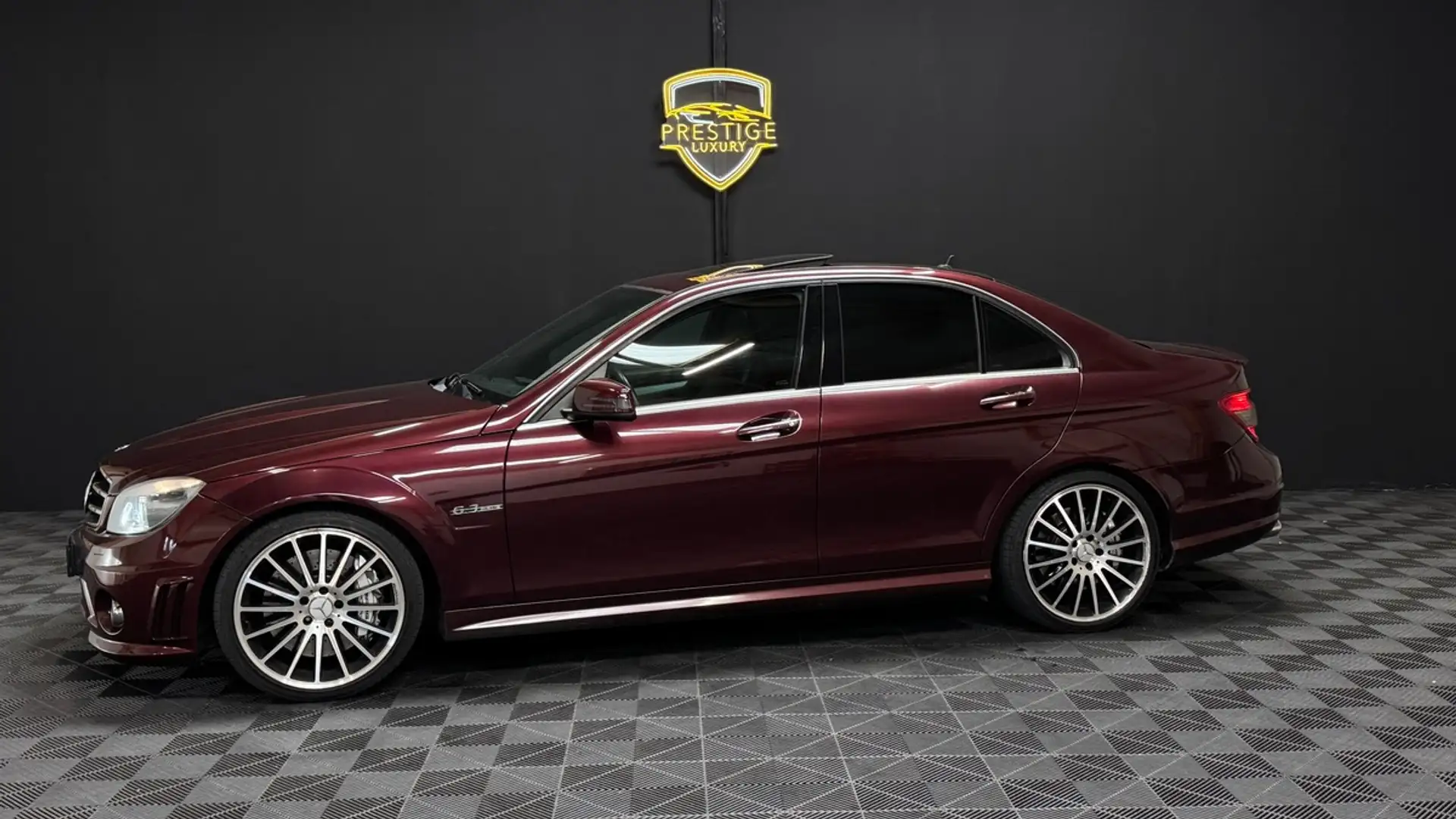 Mercedes-Benz CL 63 AMG V8 7G-TRONIC W204 Mauve - 1