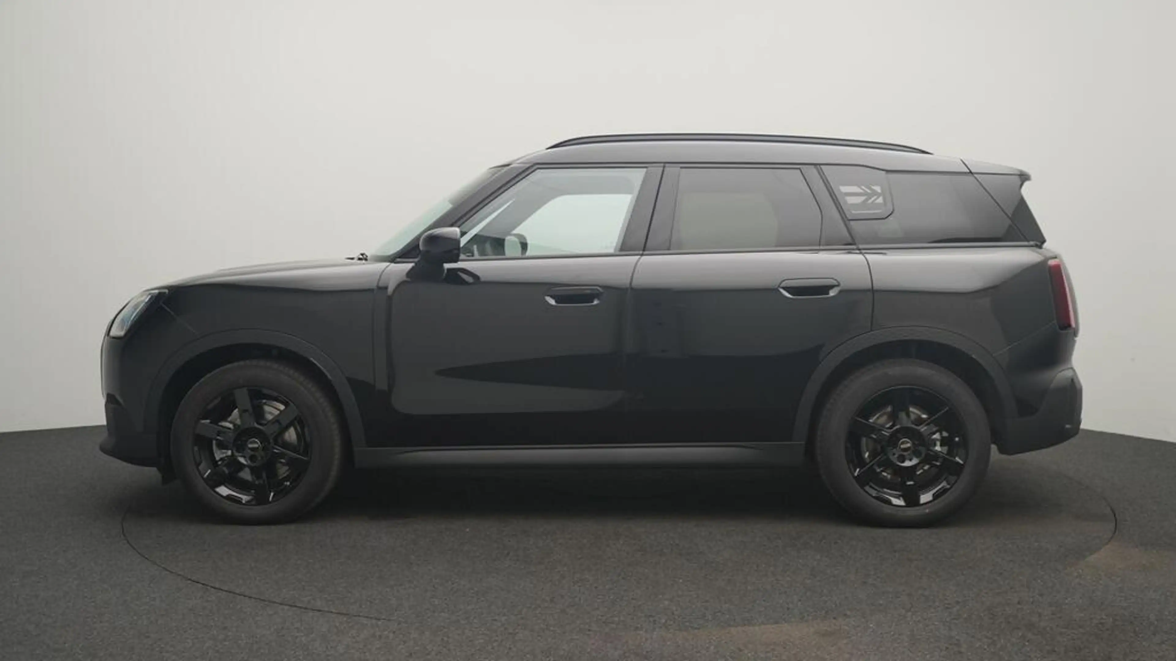 MINI Countryman C Classic Trim — photo 3