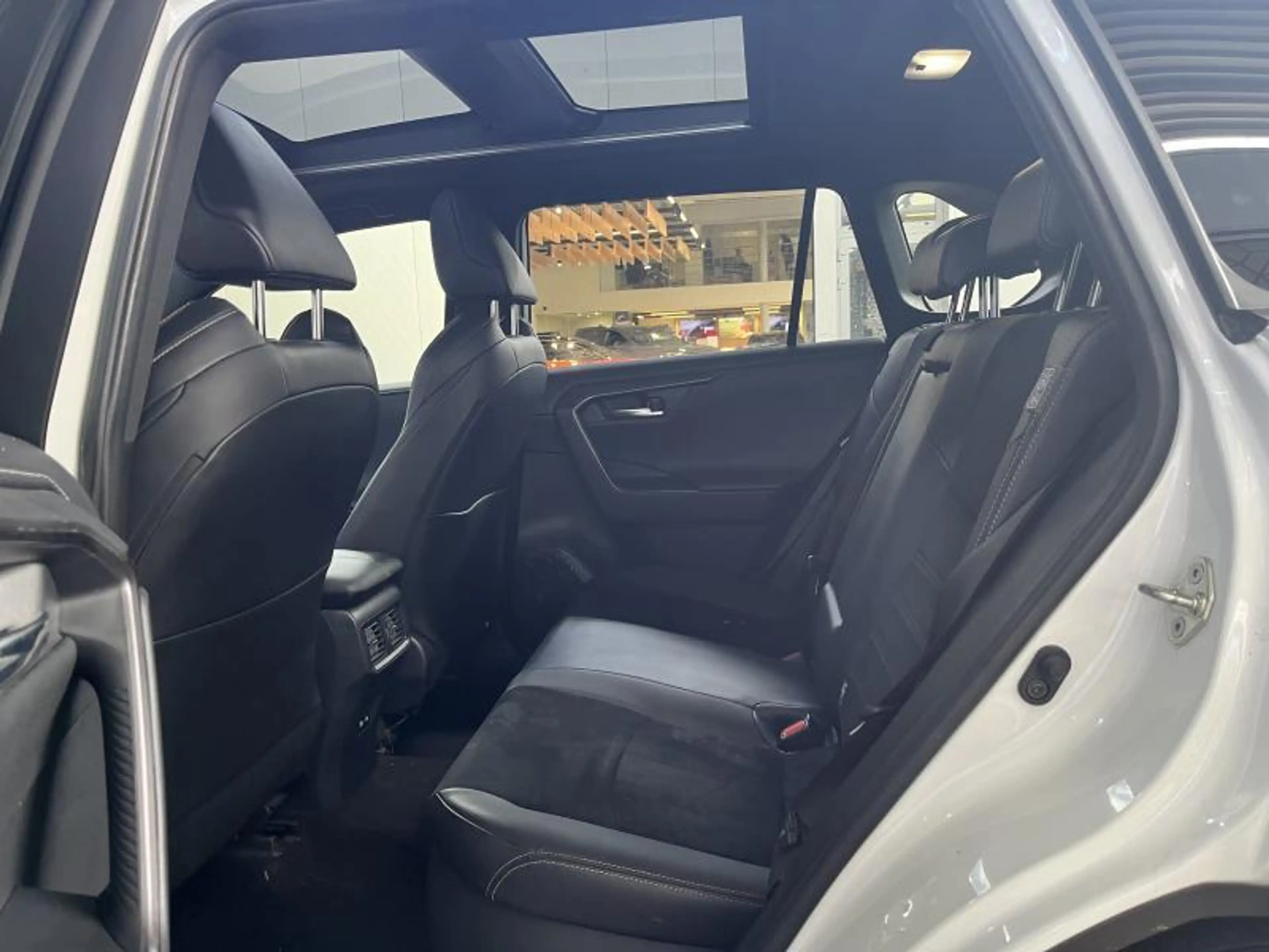 Toyota RAV 4 GR-SPORT 2.5 HSD AWD — photo 12
