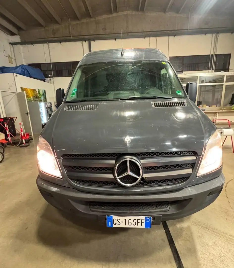Mercedes-Benz Sprinter - 1