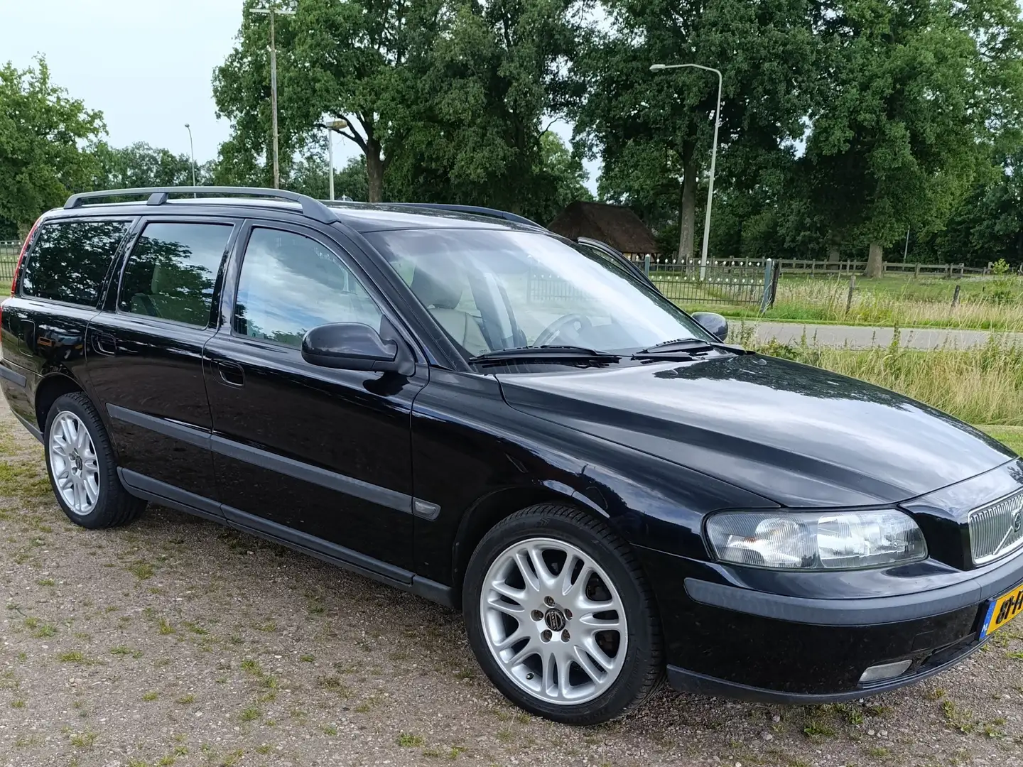 Volvo V70 V70 2.4 T Comfort Line Noir - 2