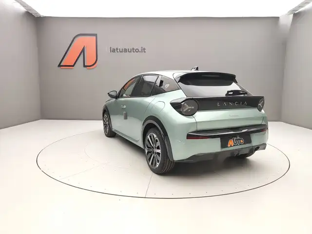 Lancia Ypsilon view 5