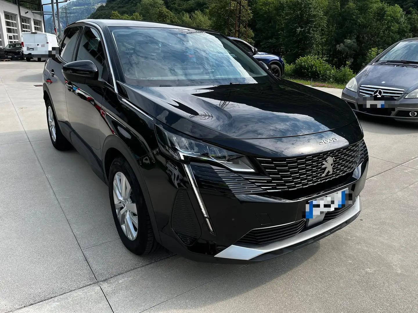 Peugeot 3008 3008 1.5 bluehdi 130cv Active Business sport VAN Nero - 2
