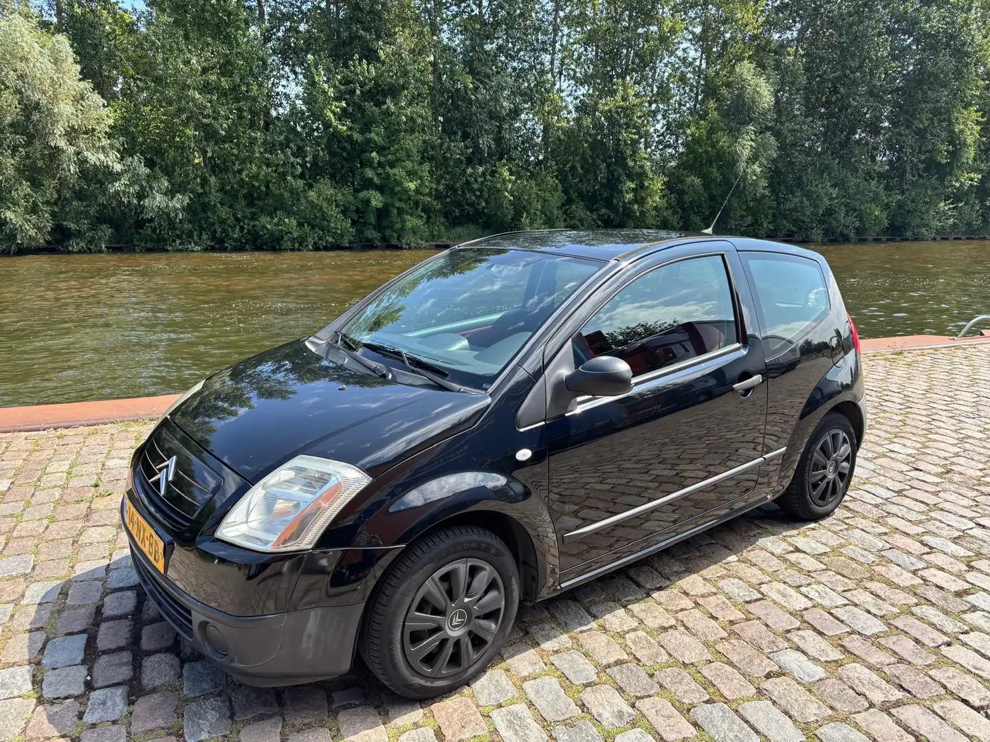 Citroen C2 C2 1.1i Ligne Prestige Zwart - 1