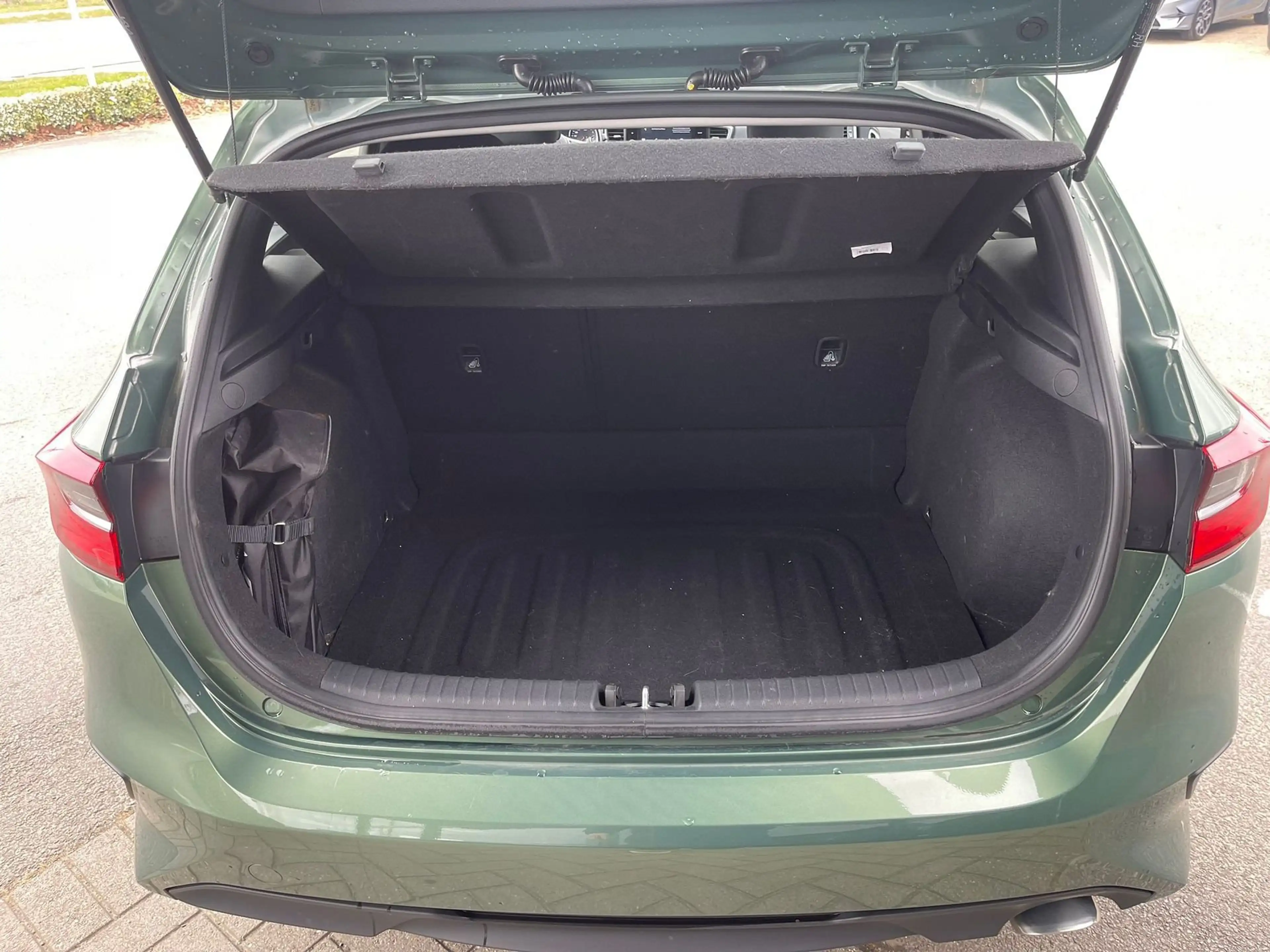 Kia Ceed / cee'd 1..0 Pure — photo 11