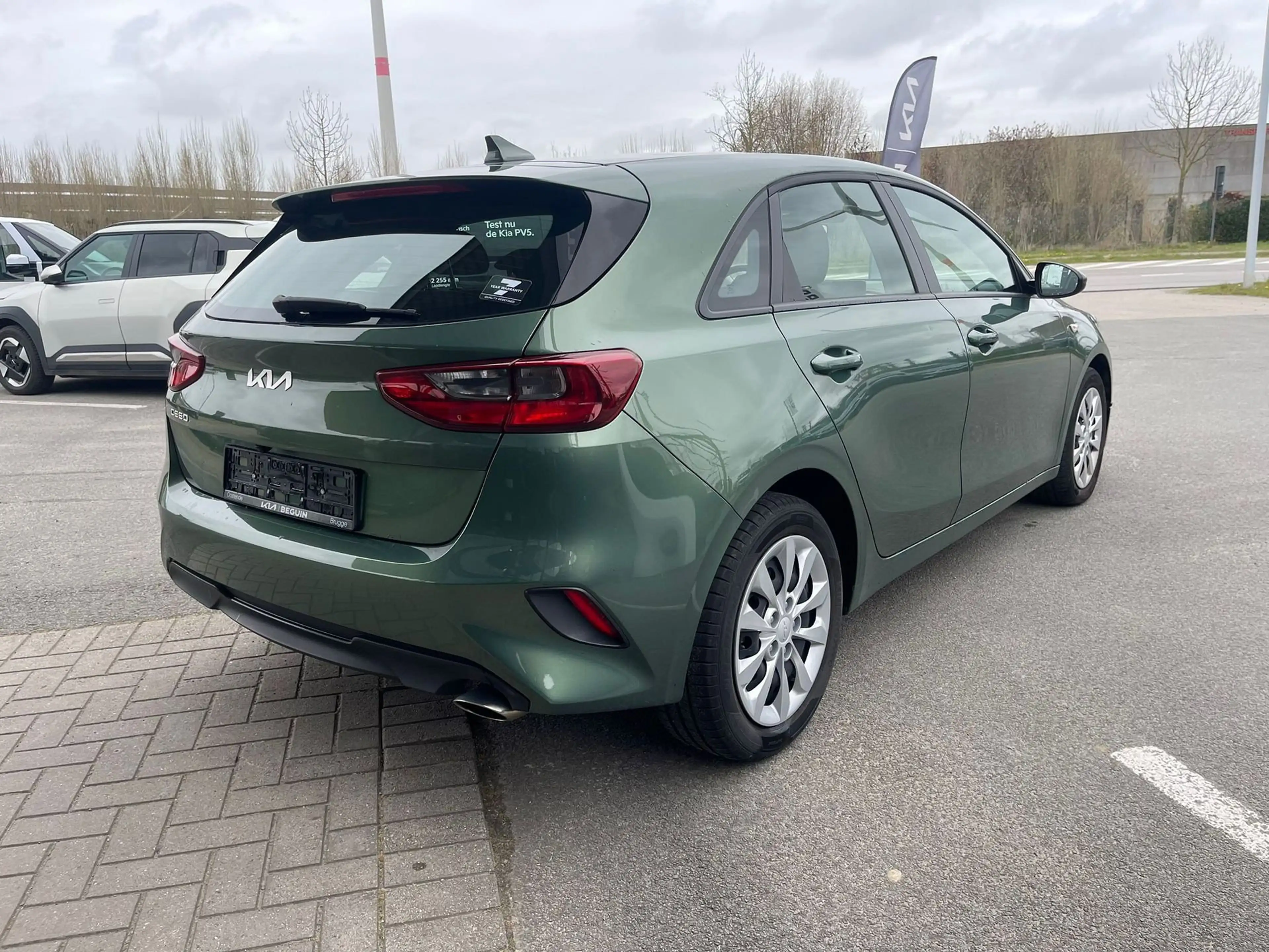 Kia Ceed / cee'd 1..0 Pure — photo 5