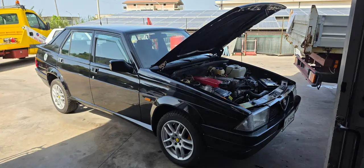 Alfa Romeo 75 2.0 ts, foto 2