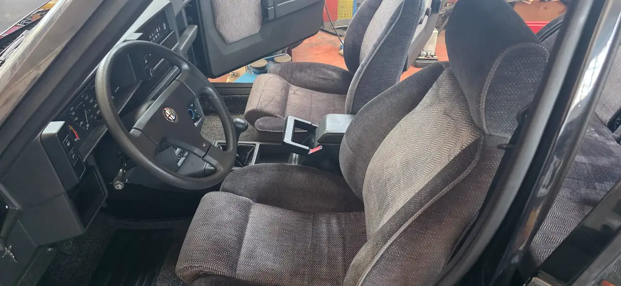 Alfa Romeo 75 2.0 ts, foto 9