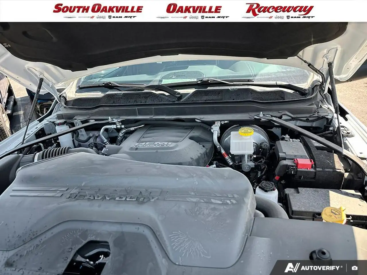 RAM 3500 снимка RAM 3500