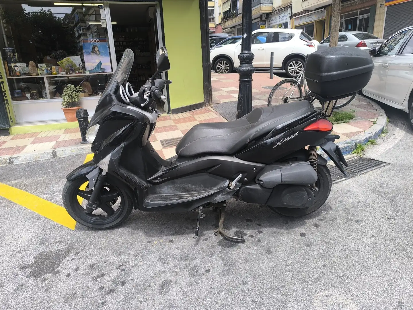 Yamaha X-Max 250 - 2