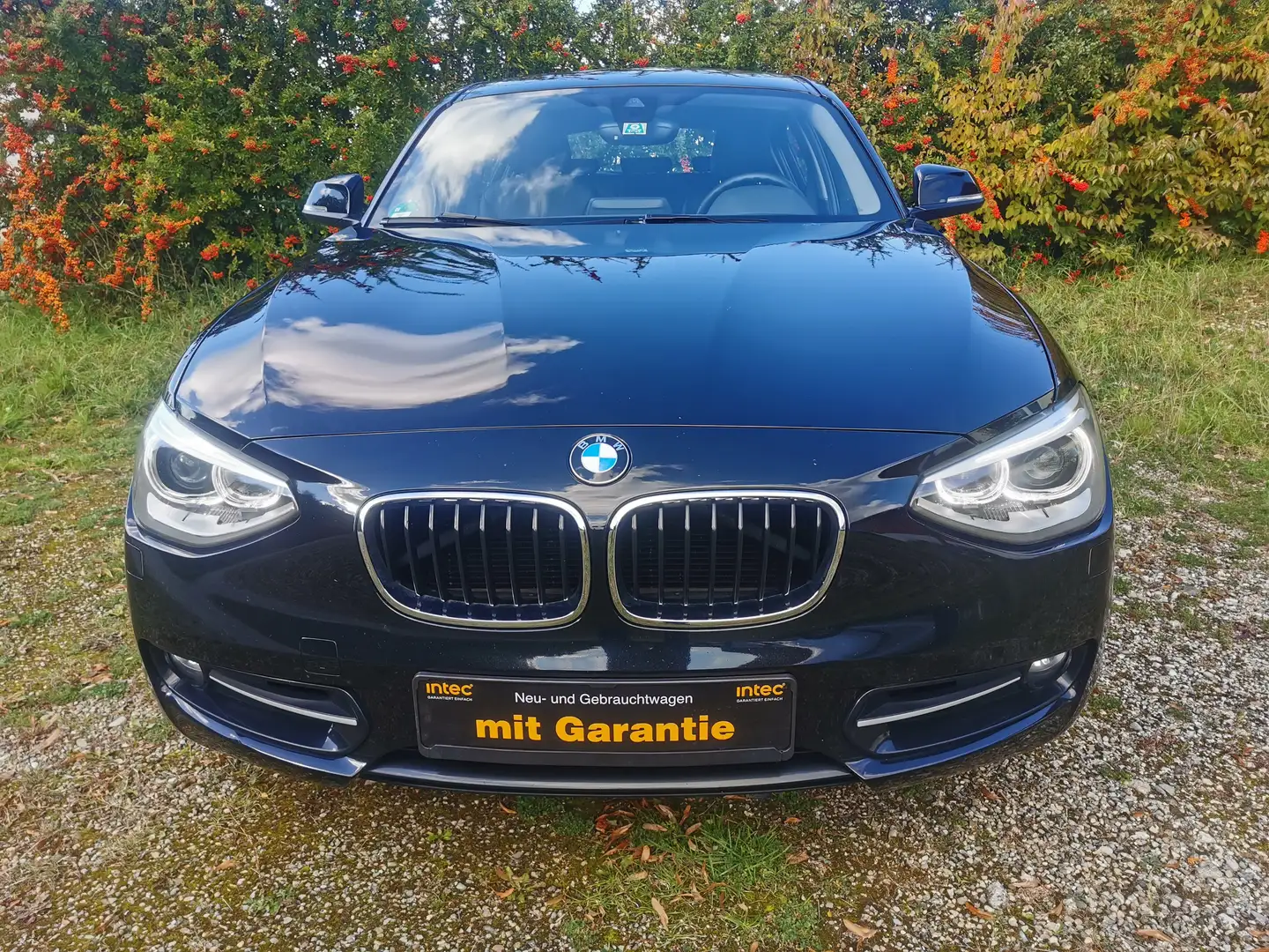 BMW 120 120 d xDrive Garantie Sport line Leder Schwarz - 2