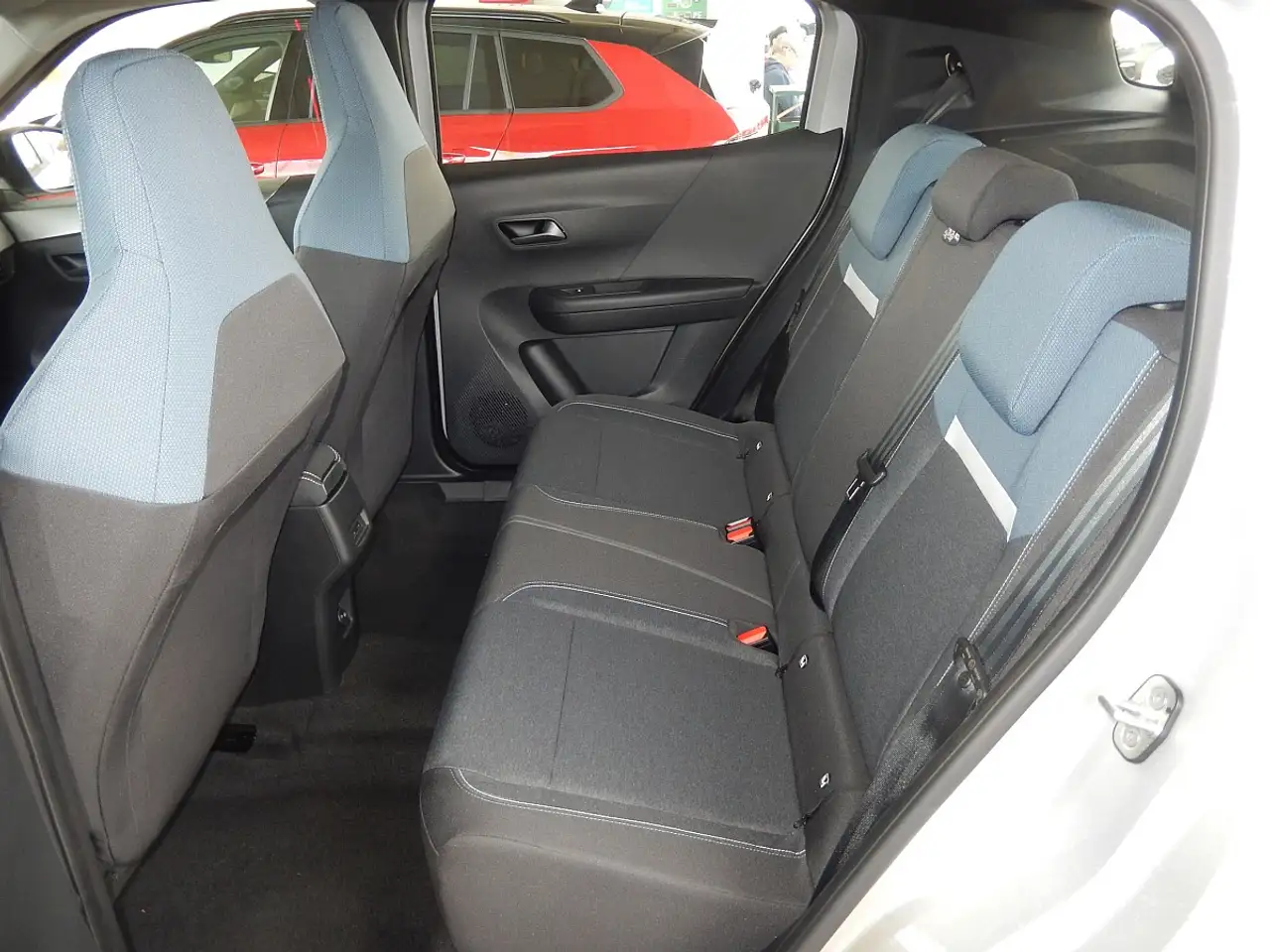 Opel Frontera 1.2 DI MHEV Edition Aut. 11