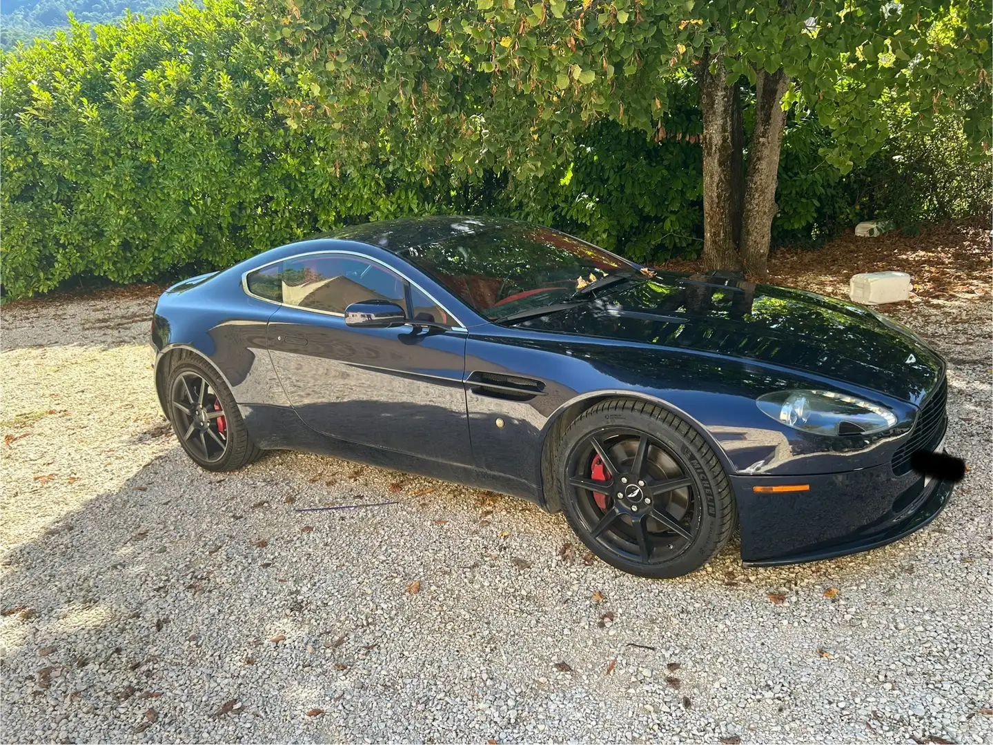 Aston Martin Vantage Vantage Coupé V8 N400 Sportshift Albastru - 2