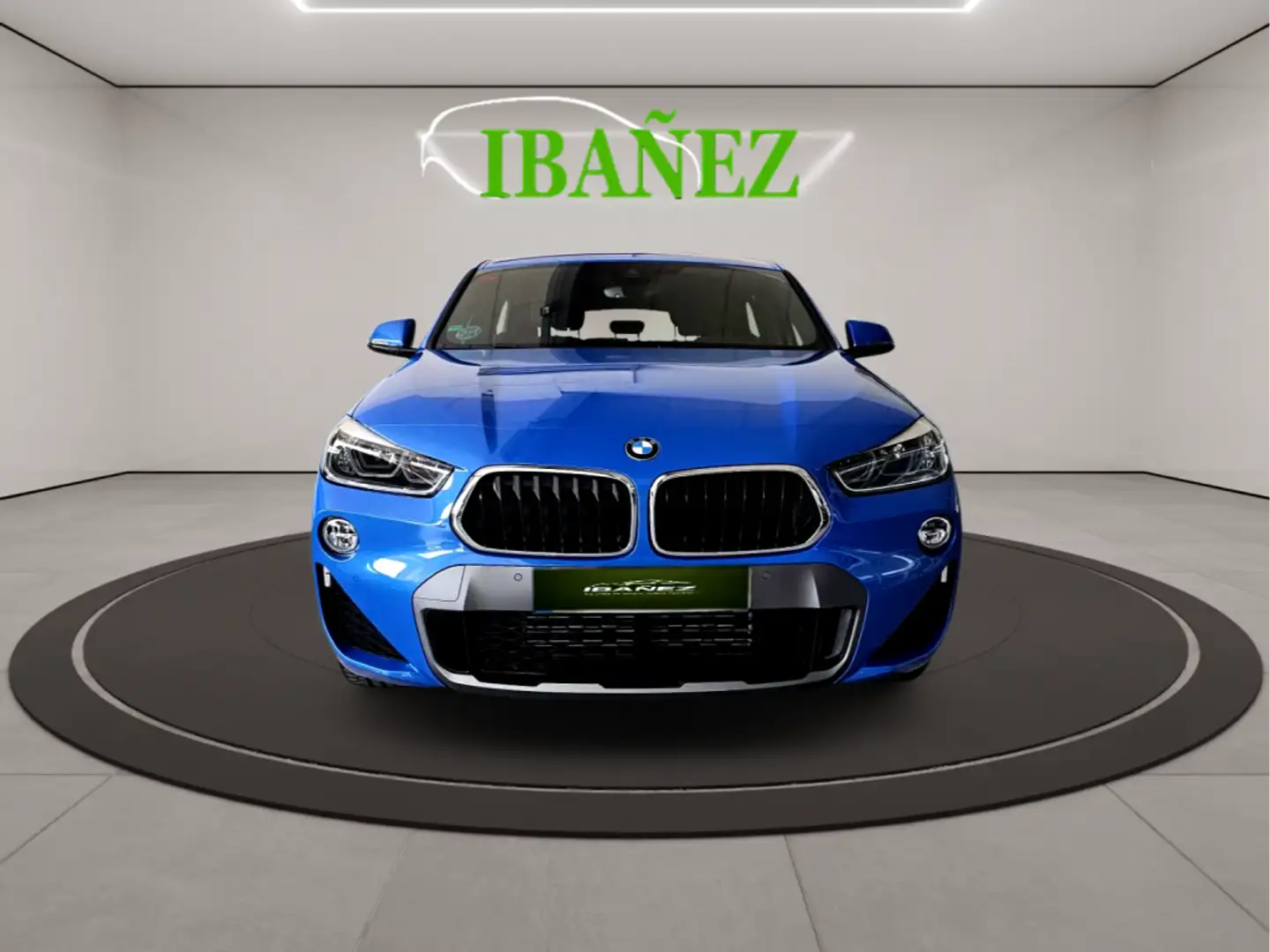 BMW X2 sDrive 18d (4.75) Blau - 2