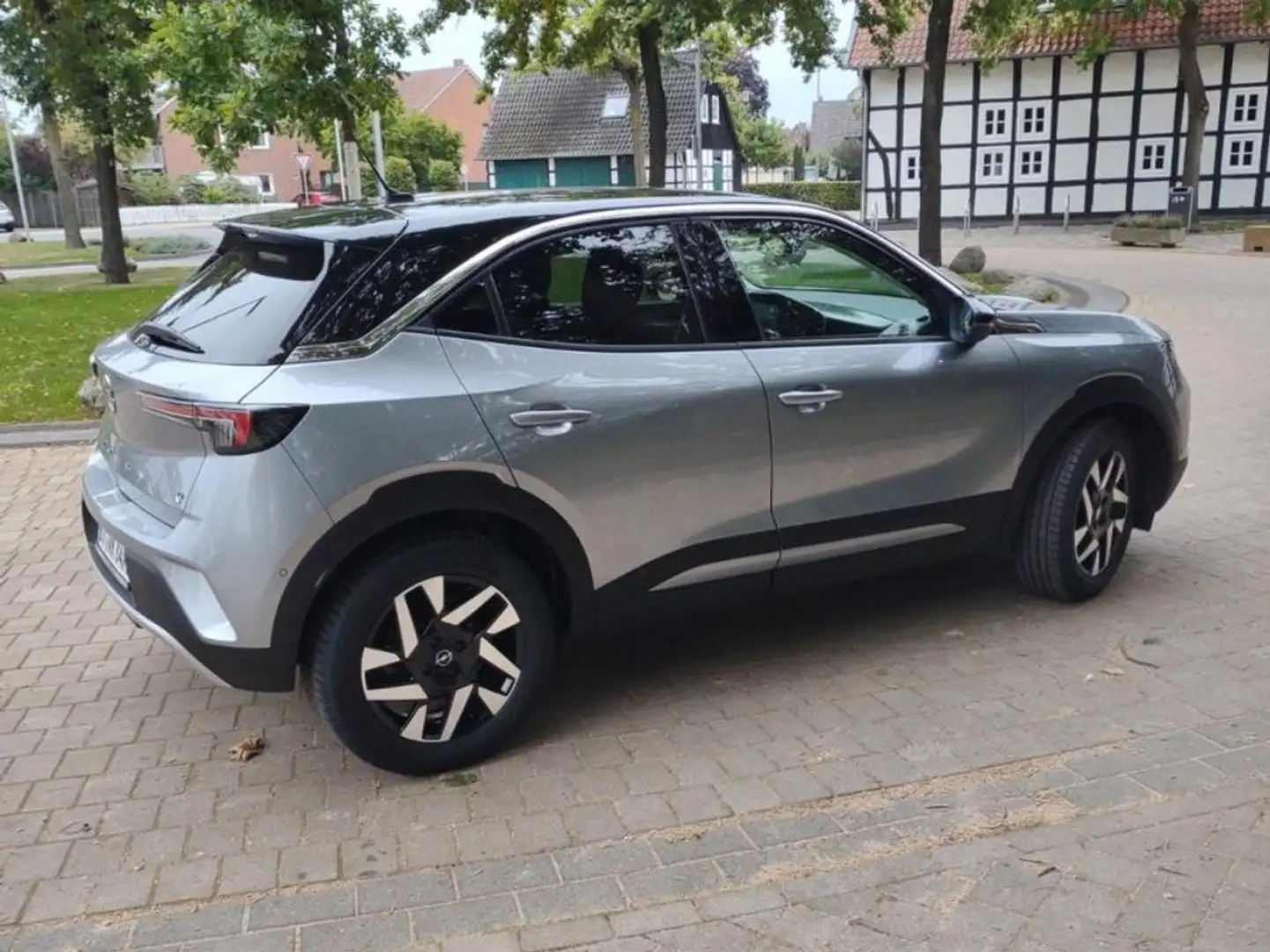 Opel Mokka-E Mokka Elektro Elegance Srebrny - 1