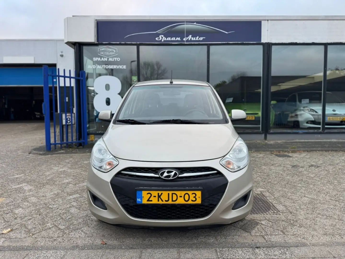 Hyundai i10 1.0 i-Drive | ELEC RAMEN | 5 DR | Beige - 2