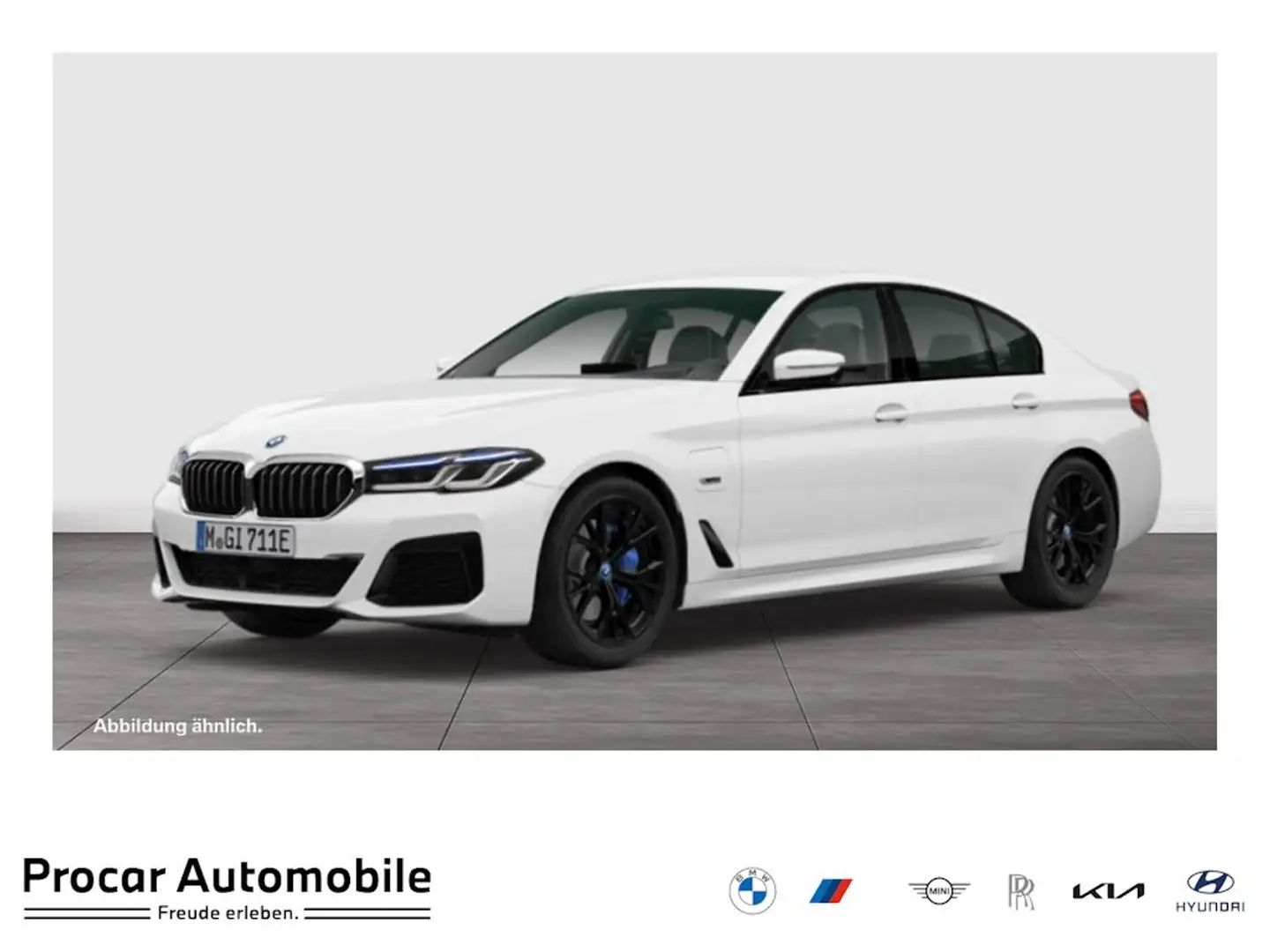 BMW 545 e xDrive M SPORT+AHK+HuD+DA PROF+360°+HiFi Weiß - 1