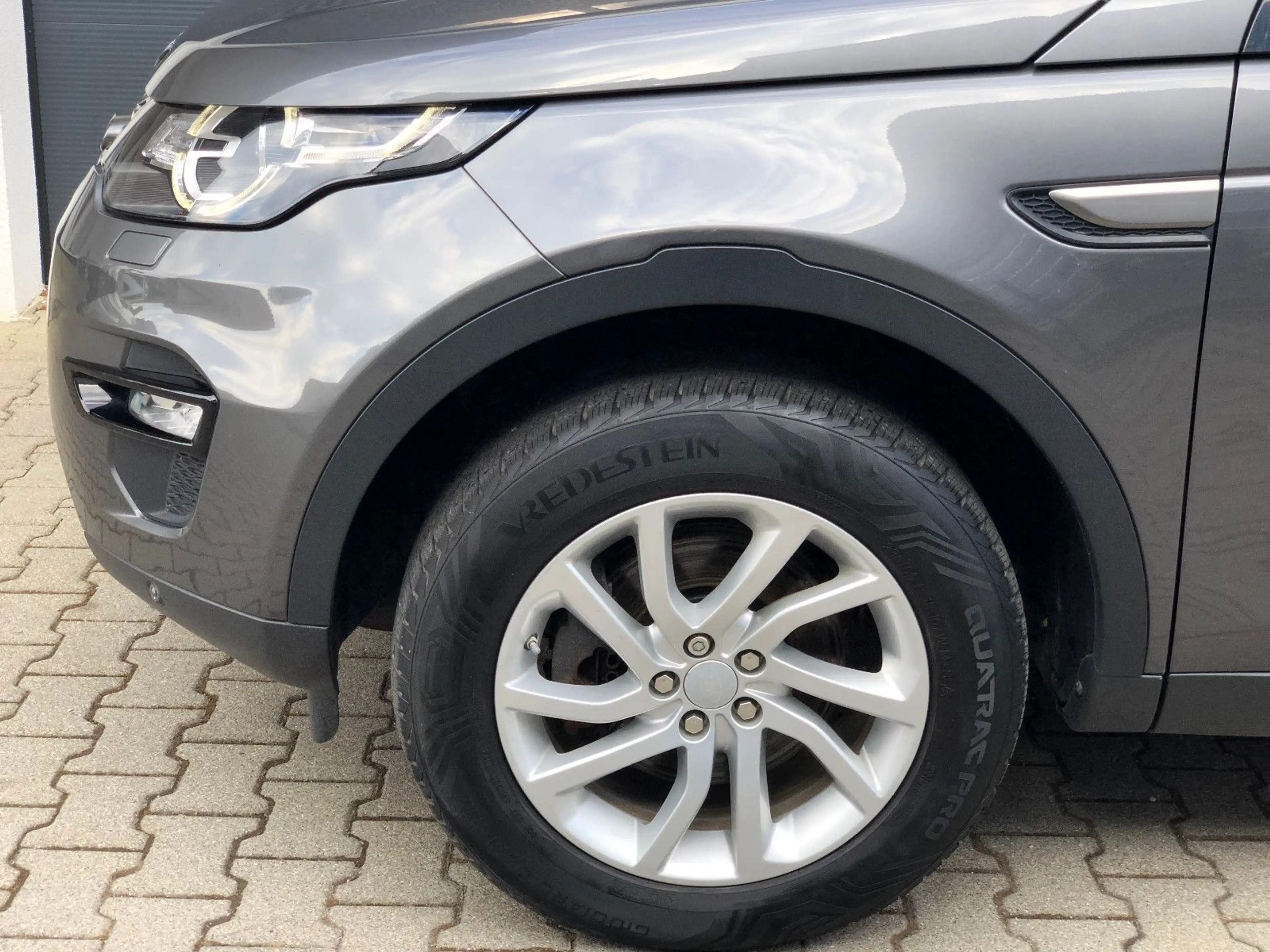 Land Rover Discovery Sport SE AWD Navi Leder Kamera BiXenon — photo 11
