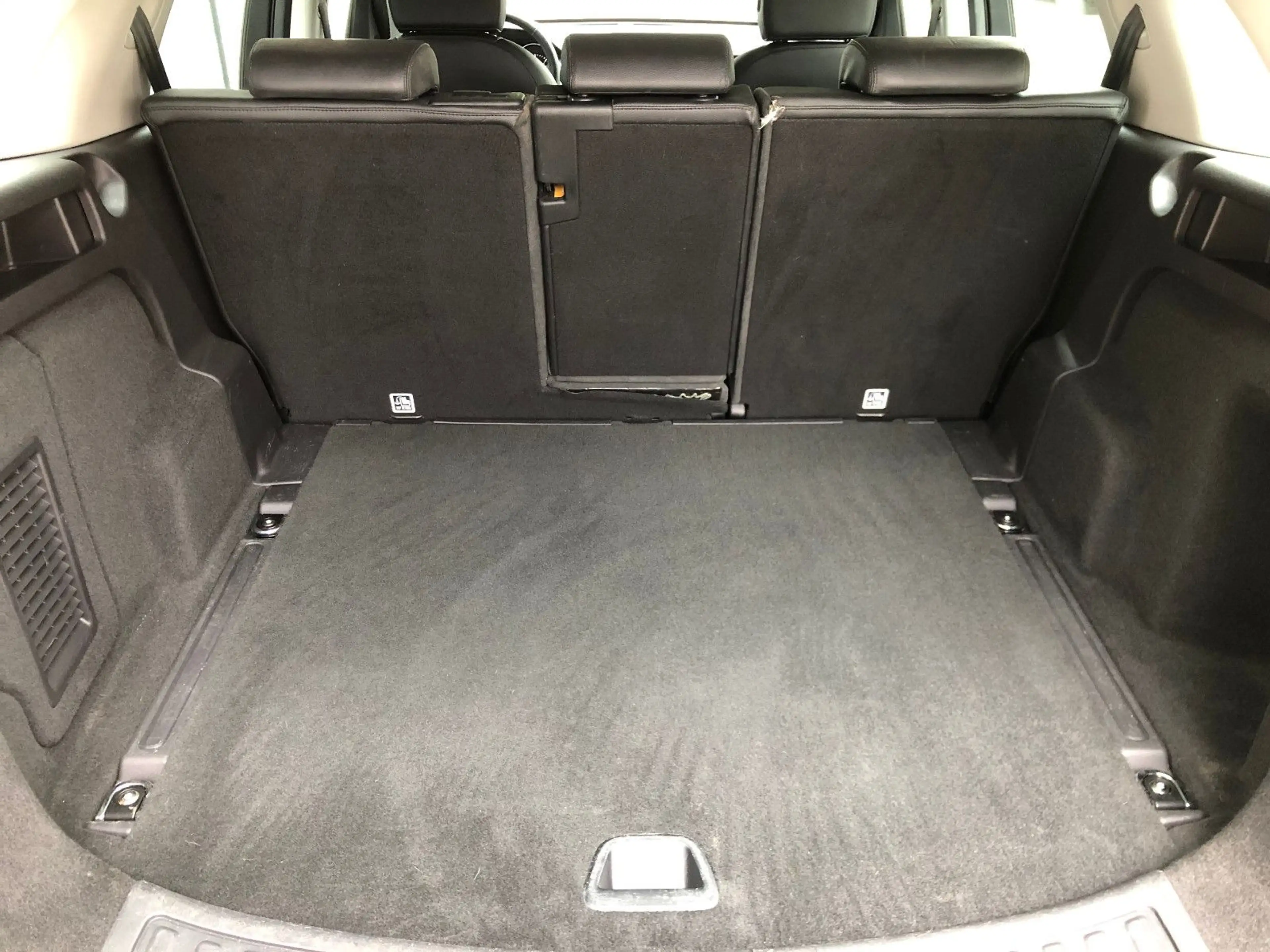 Land Rover Discovery Sport SE AWD Navi Leder Kamera BiXenon — photo 13