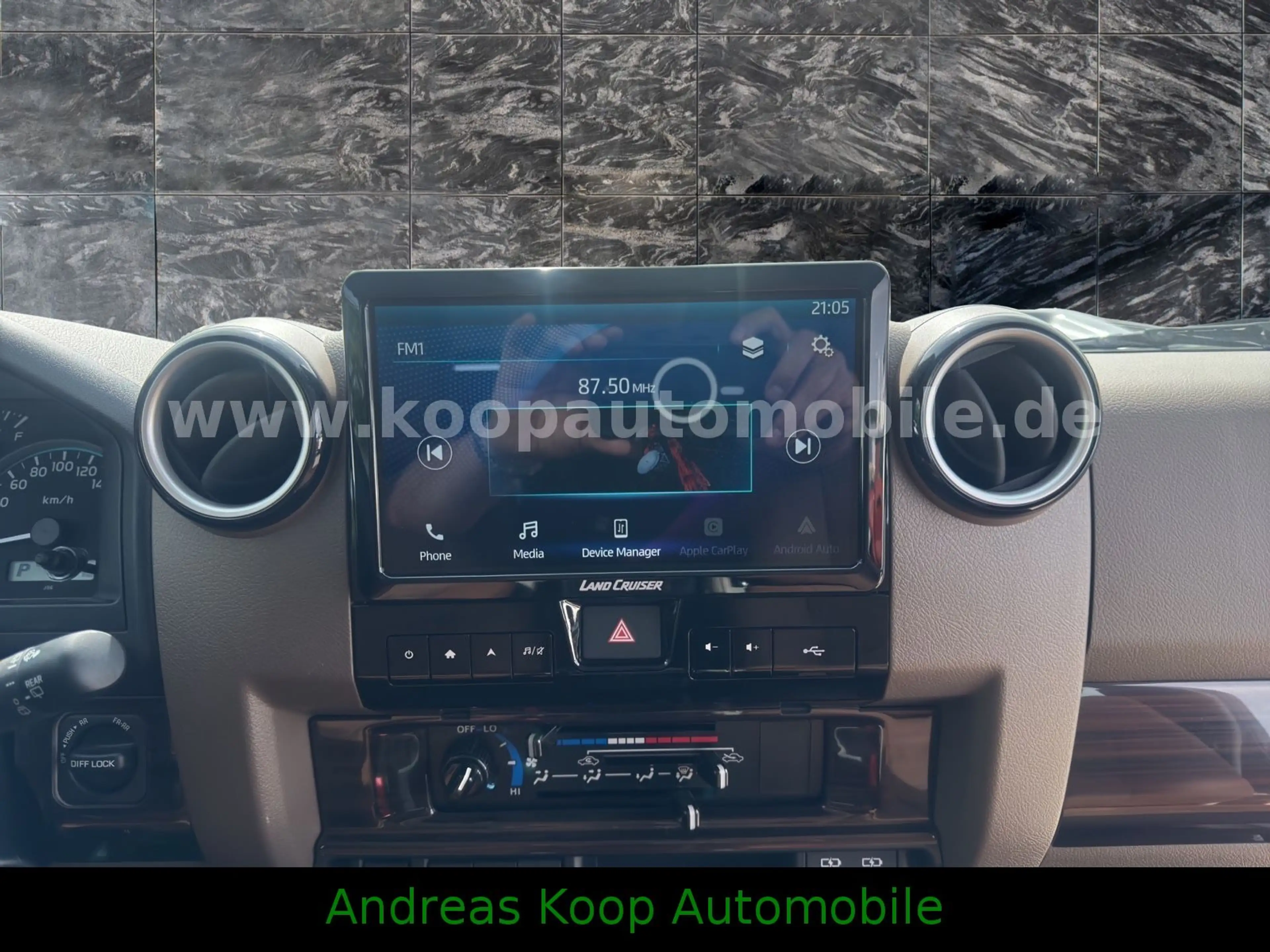 Toyota Land Cruiser GRJ 71 LX-Z Autom Temp Leder SOFORT — photo 8